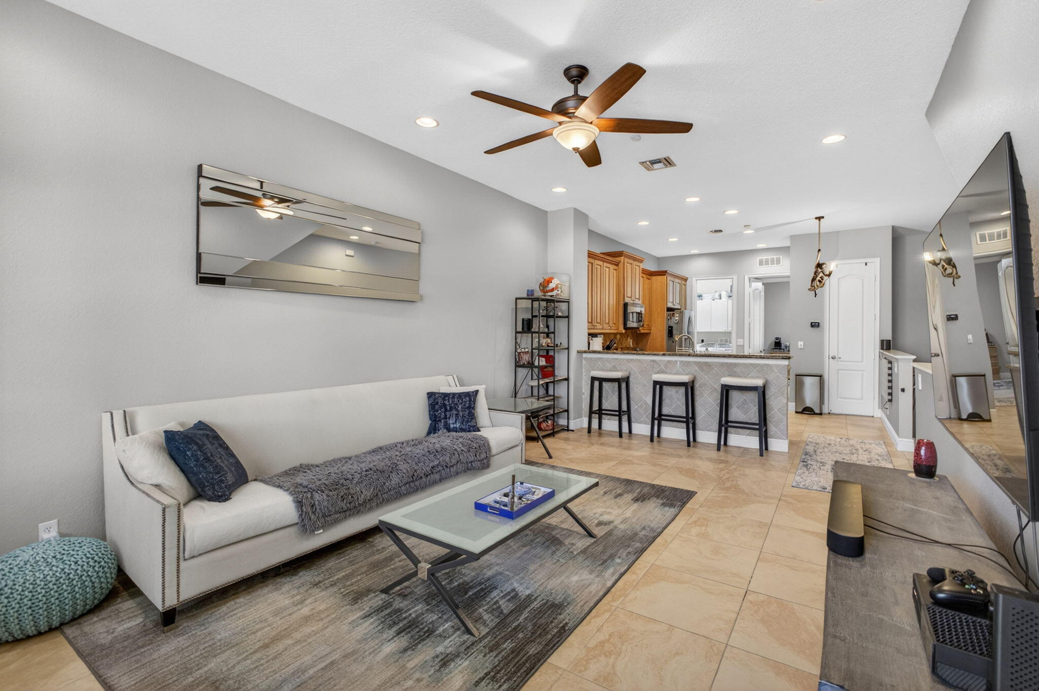 CIELO TOWNHOMES AT SHOPS OF DONALD ROSS - Residential