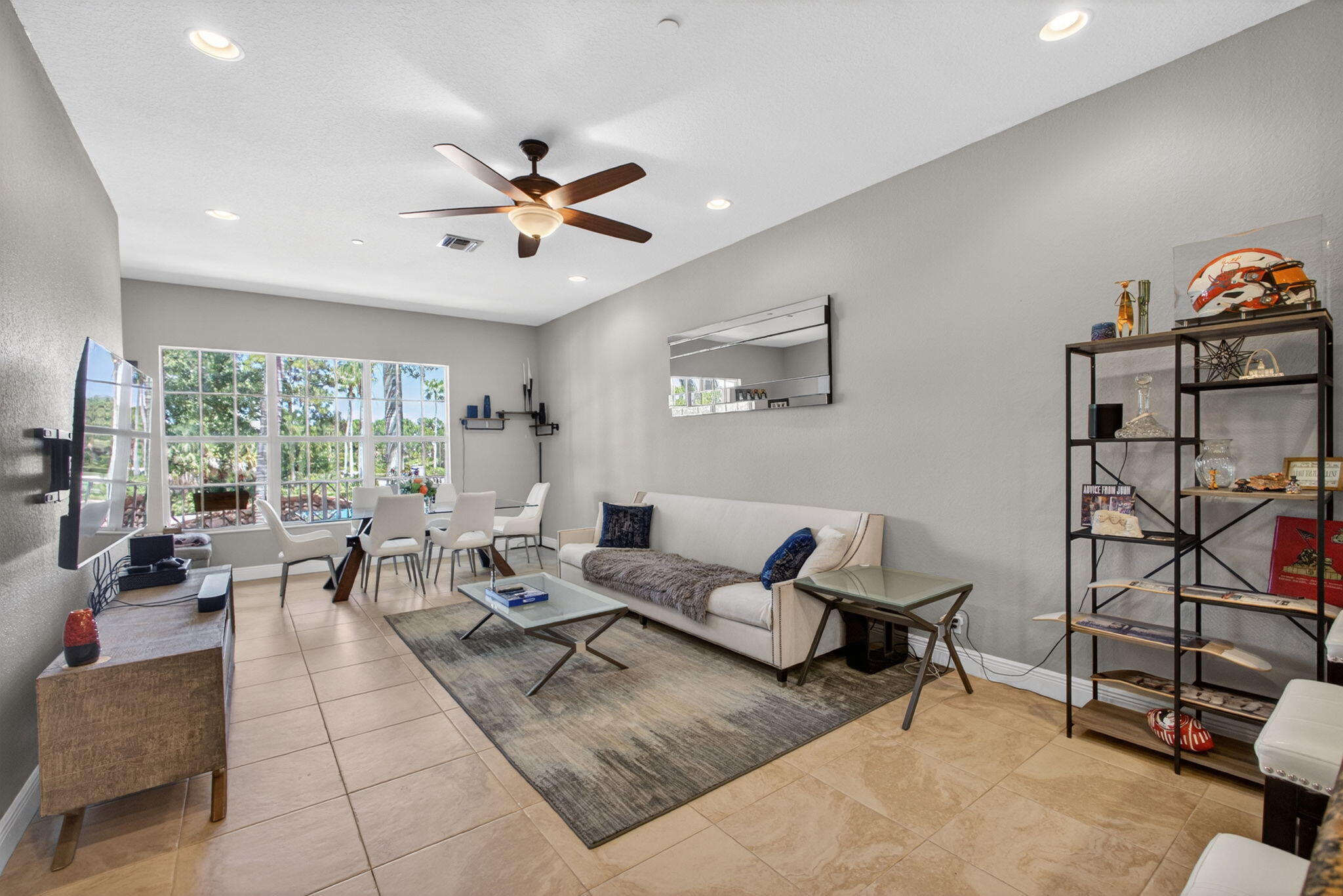 CIELO TOWNHOMES AT SHOPS OF DONALD ROSS - Residential