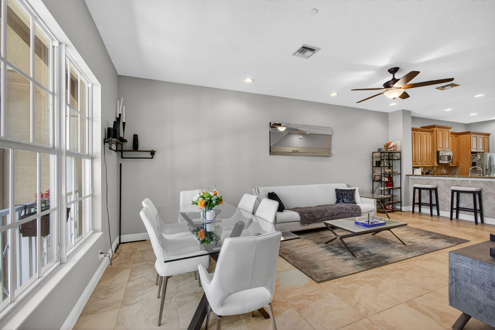 CIELO TOWNHOMES AT SHOPS OF DONALD ROSS - Residential