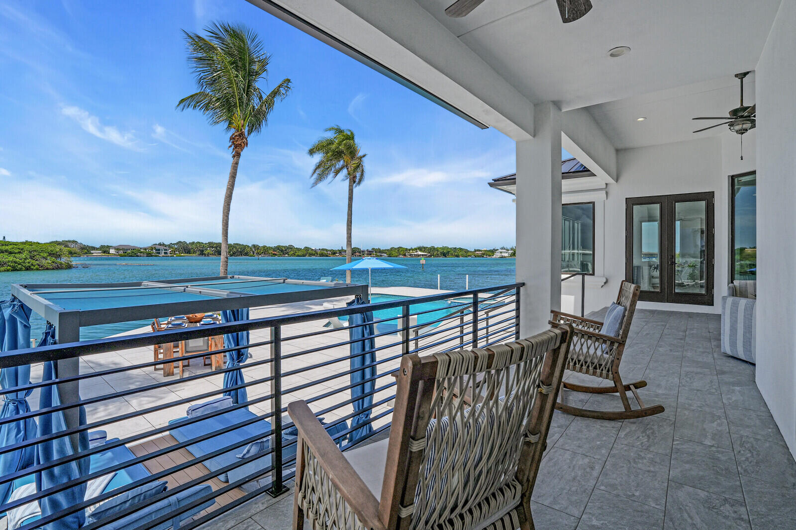 RIO VISTA OF ISLAND SHORES - Residential