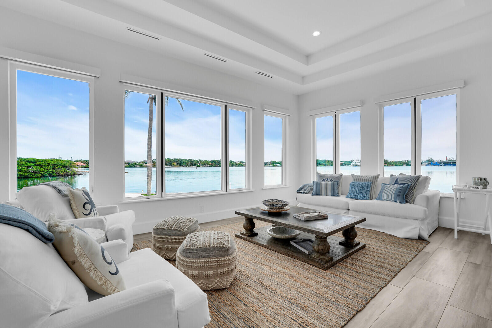 RIO VISTA OF ISLAND SHORES - Residential