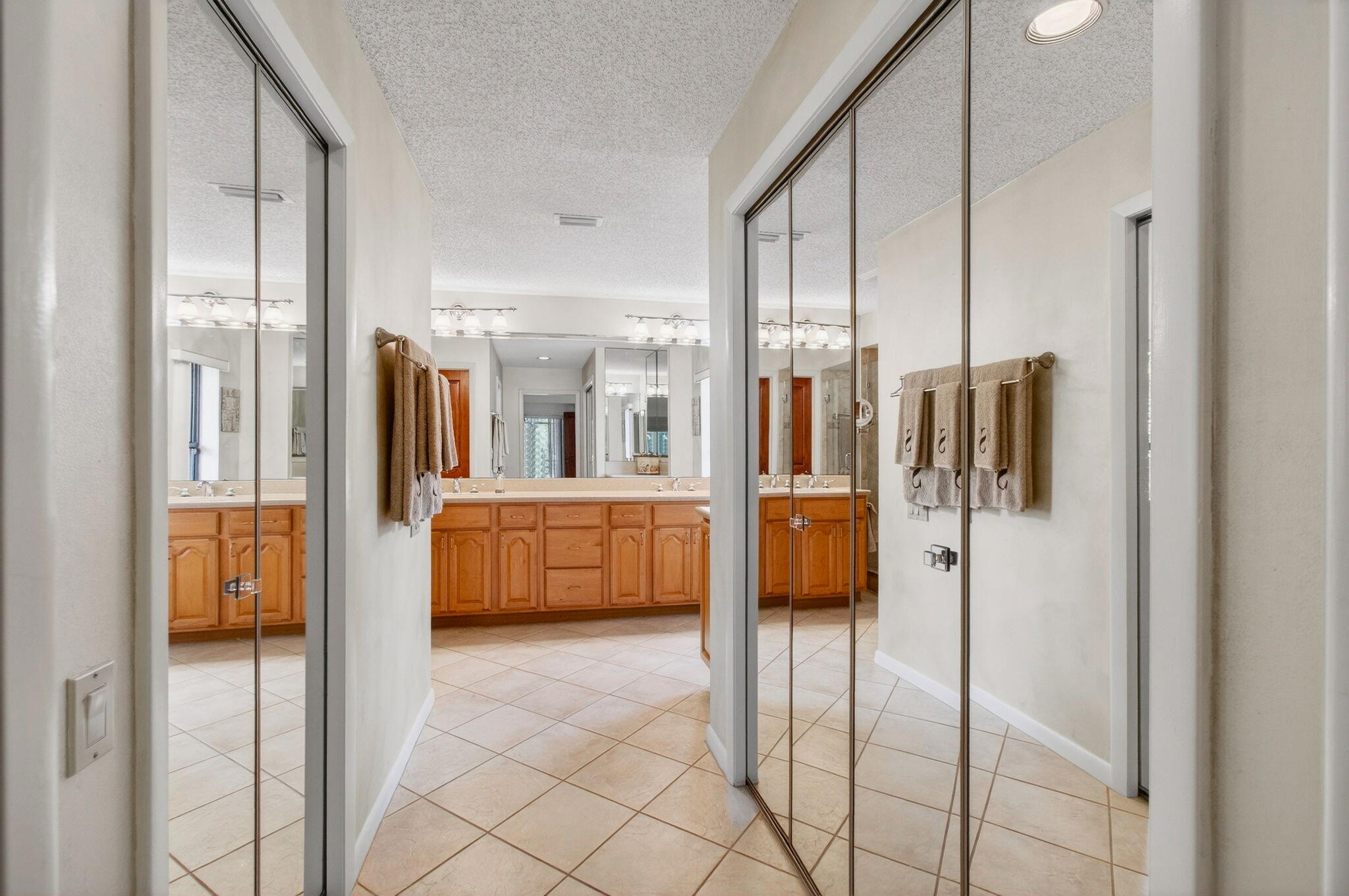 GREENVIEW SHORES - Residential