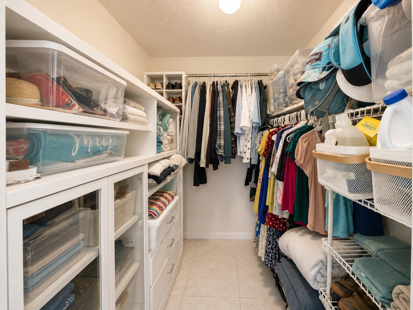 DELPHI TOWERS CONDO - Residential Lease