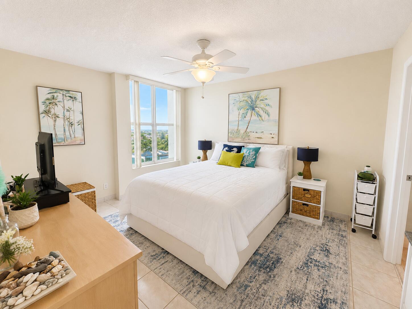 DELPHI TOWERS CONDO - Residential Lease