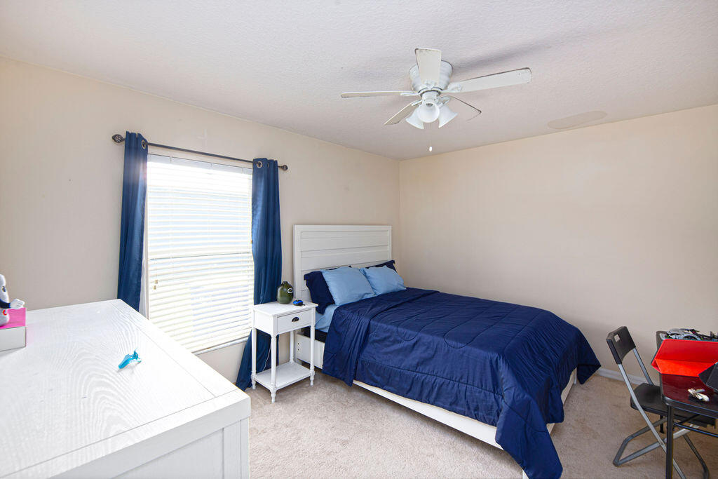 PALM LAKES GARDENS - Residential