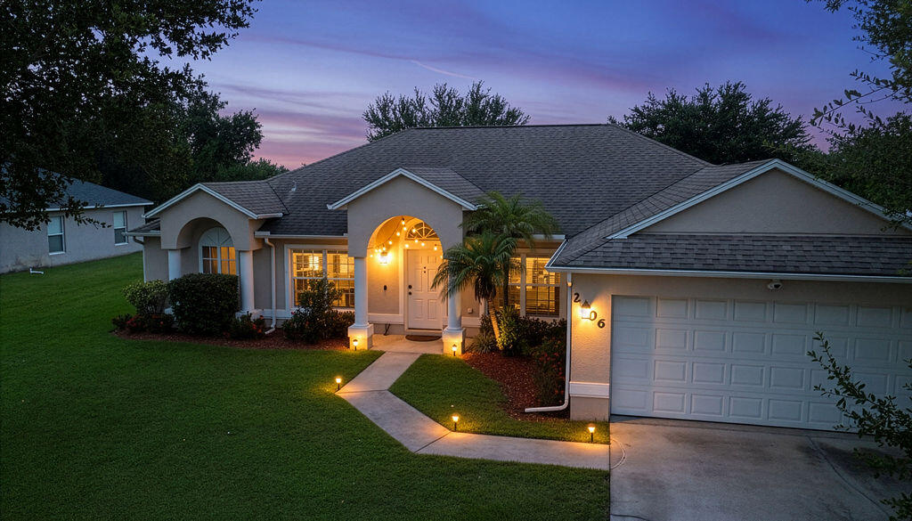 PALM LAKES GARDENS - Residential