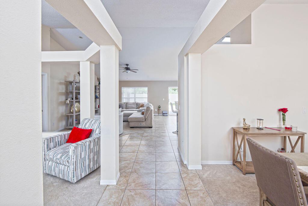 PALM LAKES GARDENS - Residential