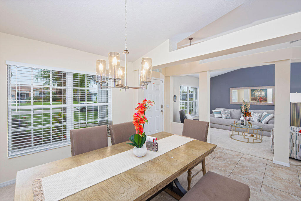 PALM LAKES GARDENS - Residential