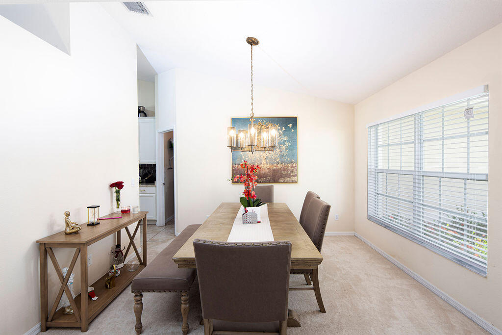 PALM LAKES GARDENS - Residential