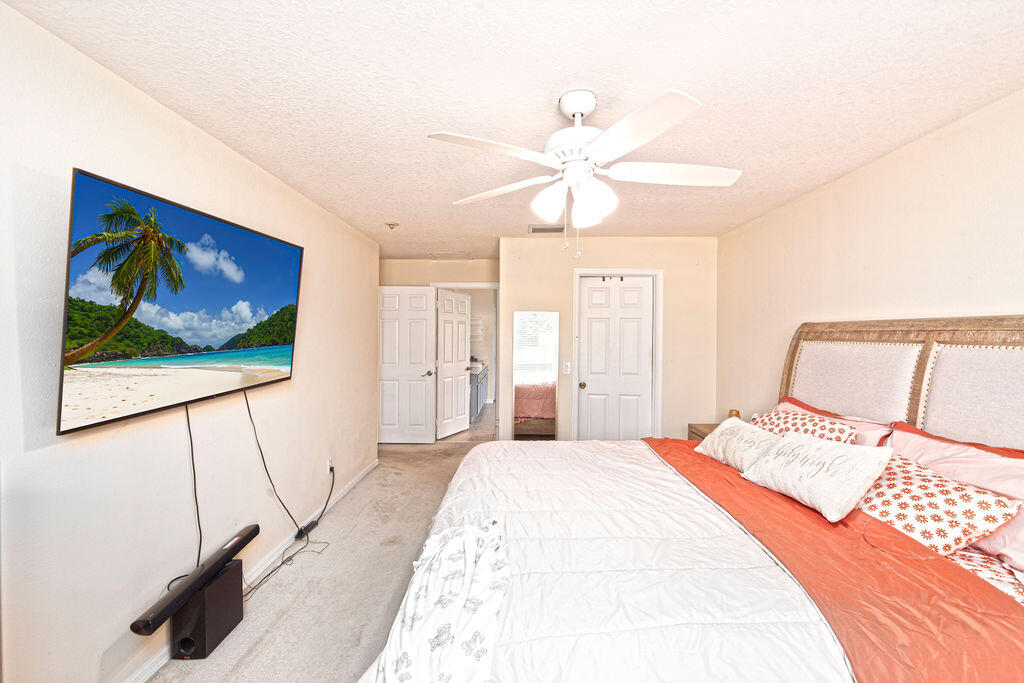 PALM LAKES GARDENS - Residential
