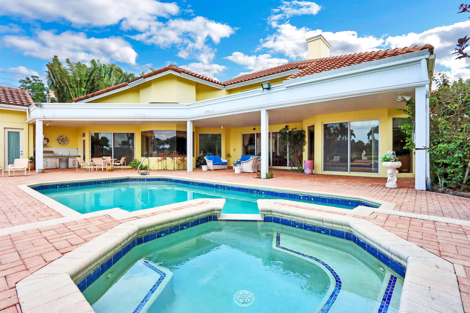 FRENCHMANS CREEK - Residential