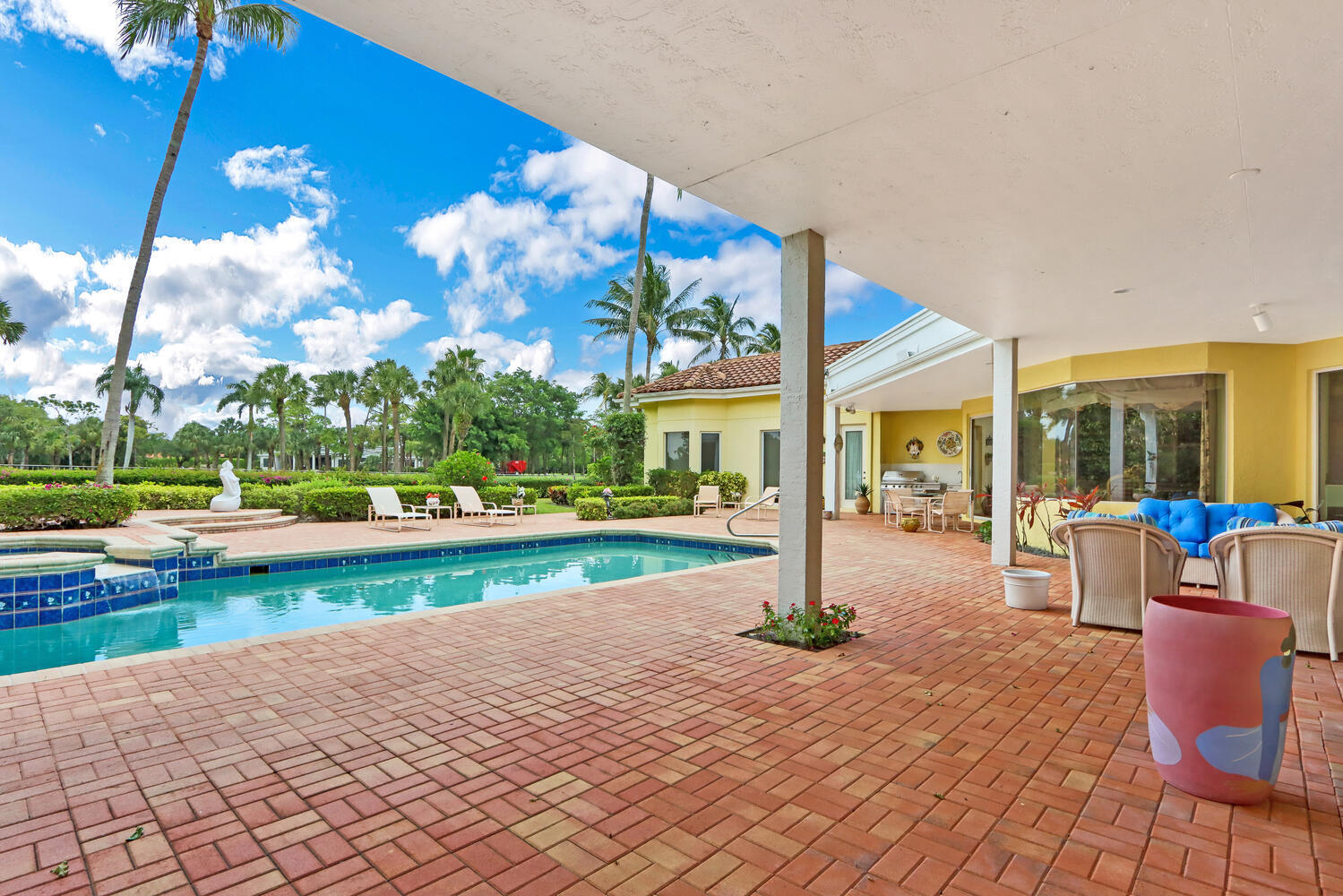 FRENCHMANS CREEK - Residential
