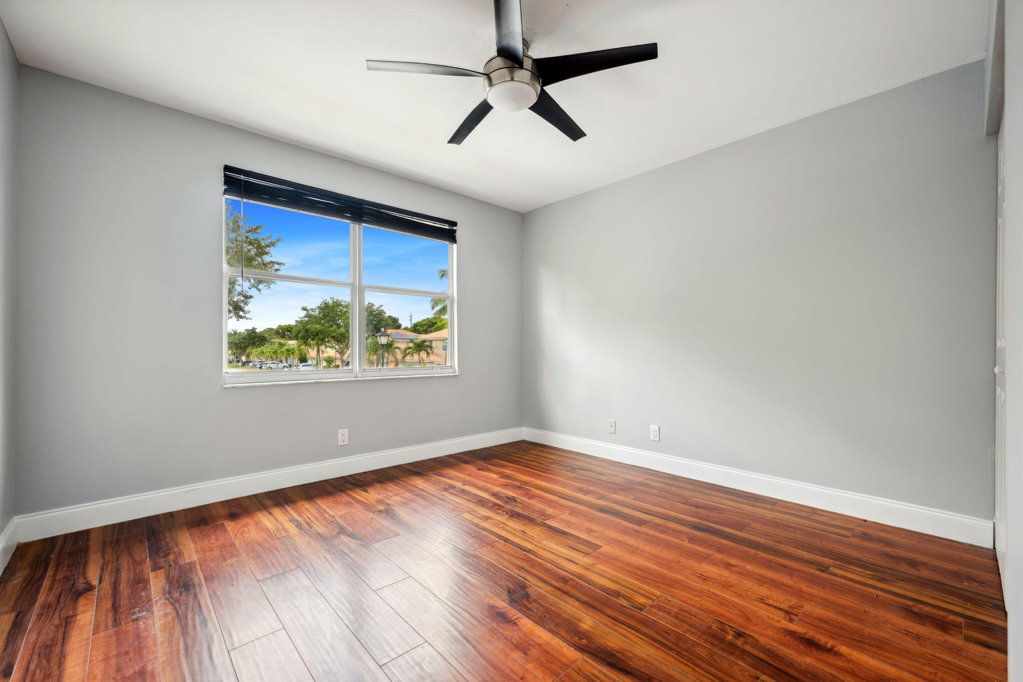 LIBERTY BAY - Residential