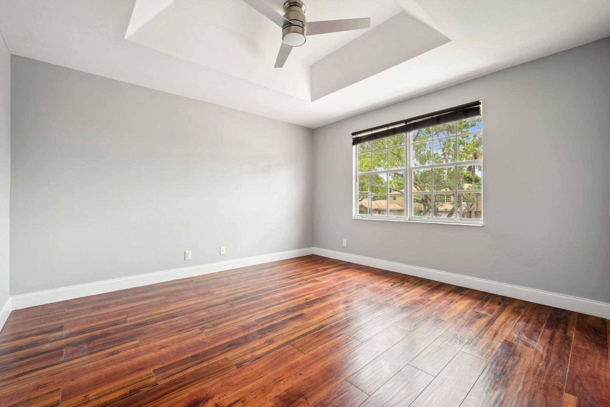 LIBERTY BAY - Residential