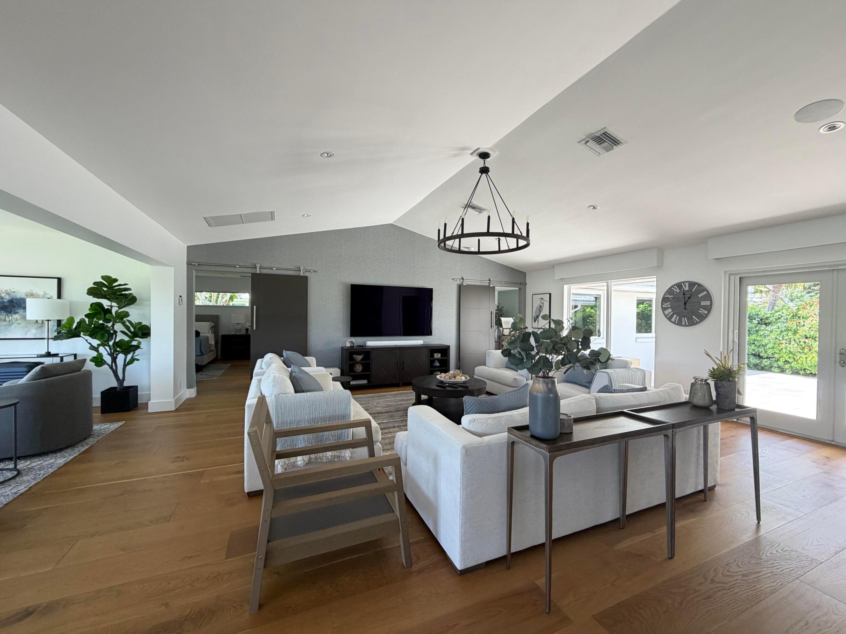 QUAIL RIDGE CONDO 21 - Residential