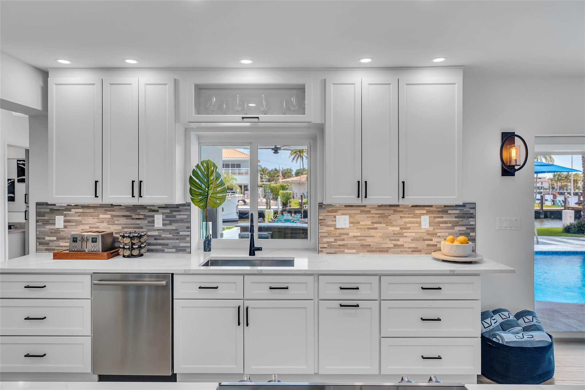 BERMUDA-RIVIERA - Residential Lease