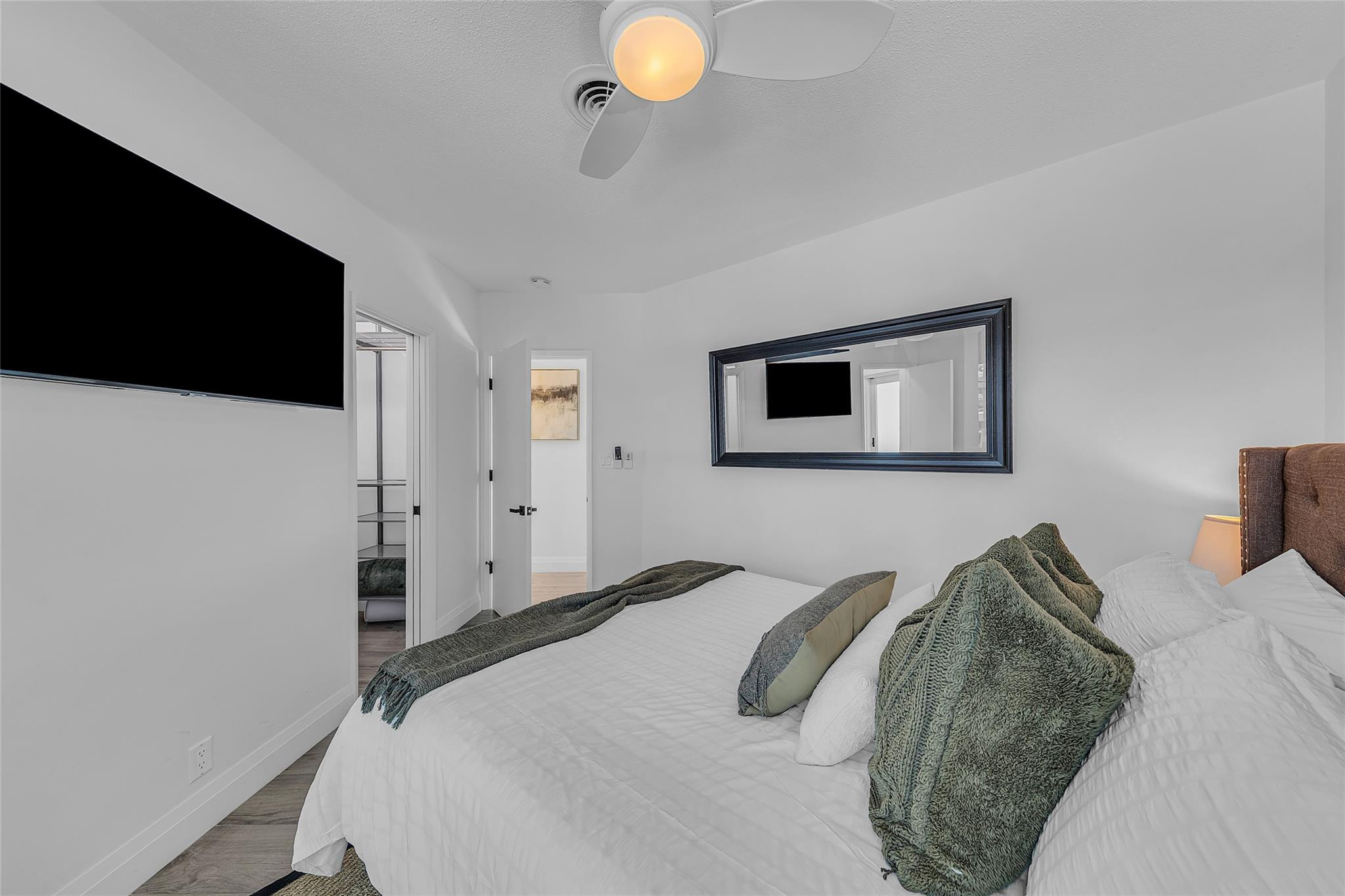 BERMUDA-RIVIERA - Residential Lease