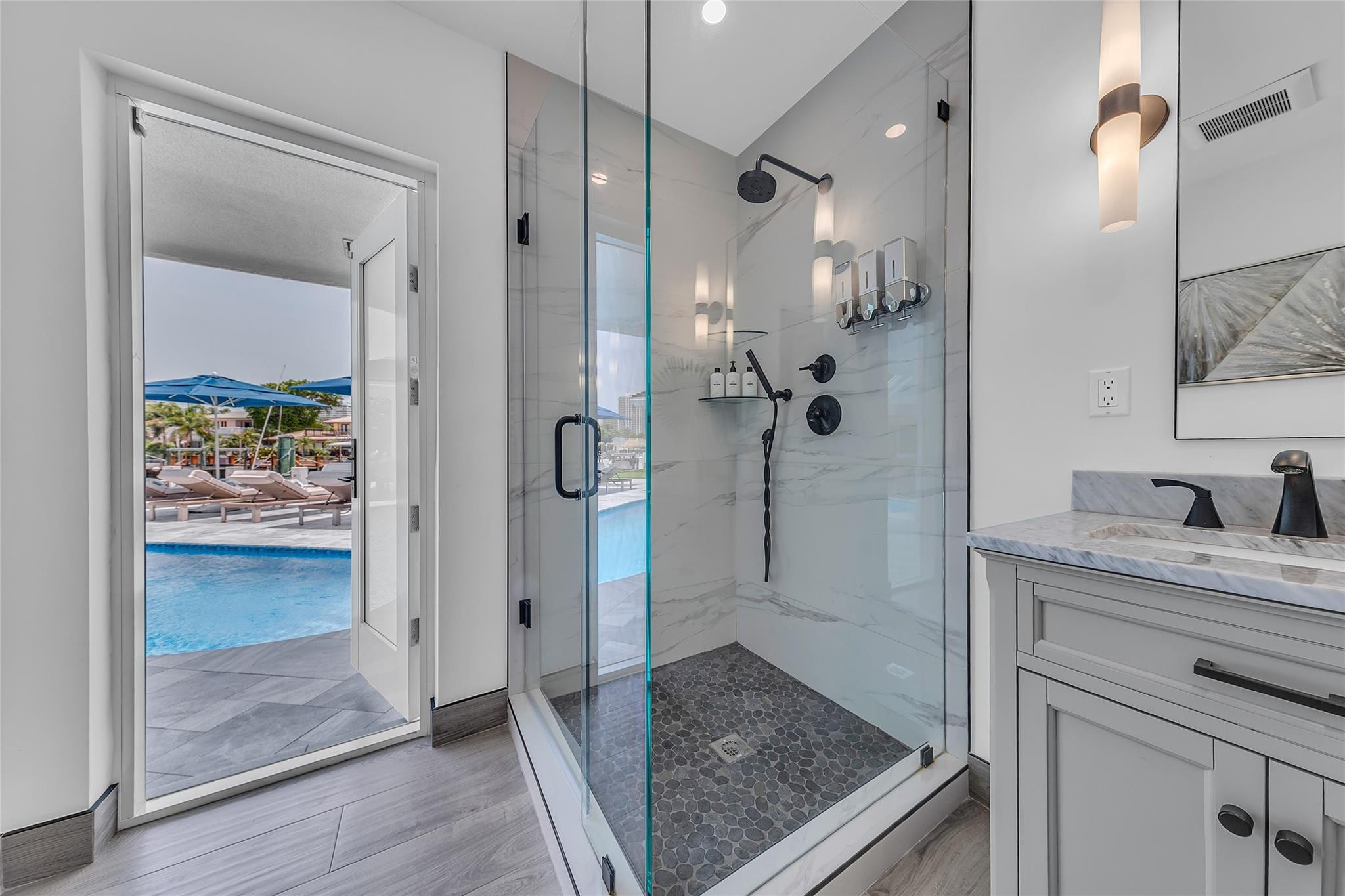 BERMUDA-RIVIERA - Residential Lease