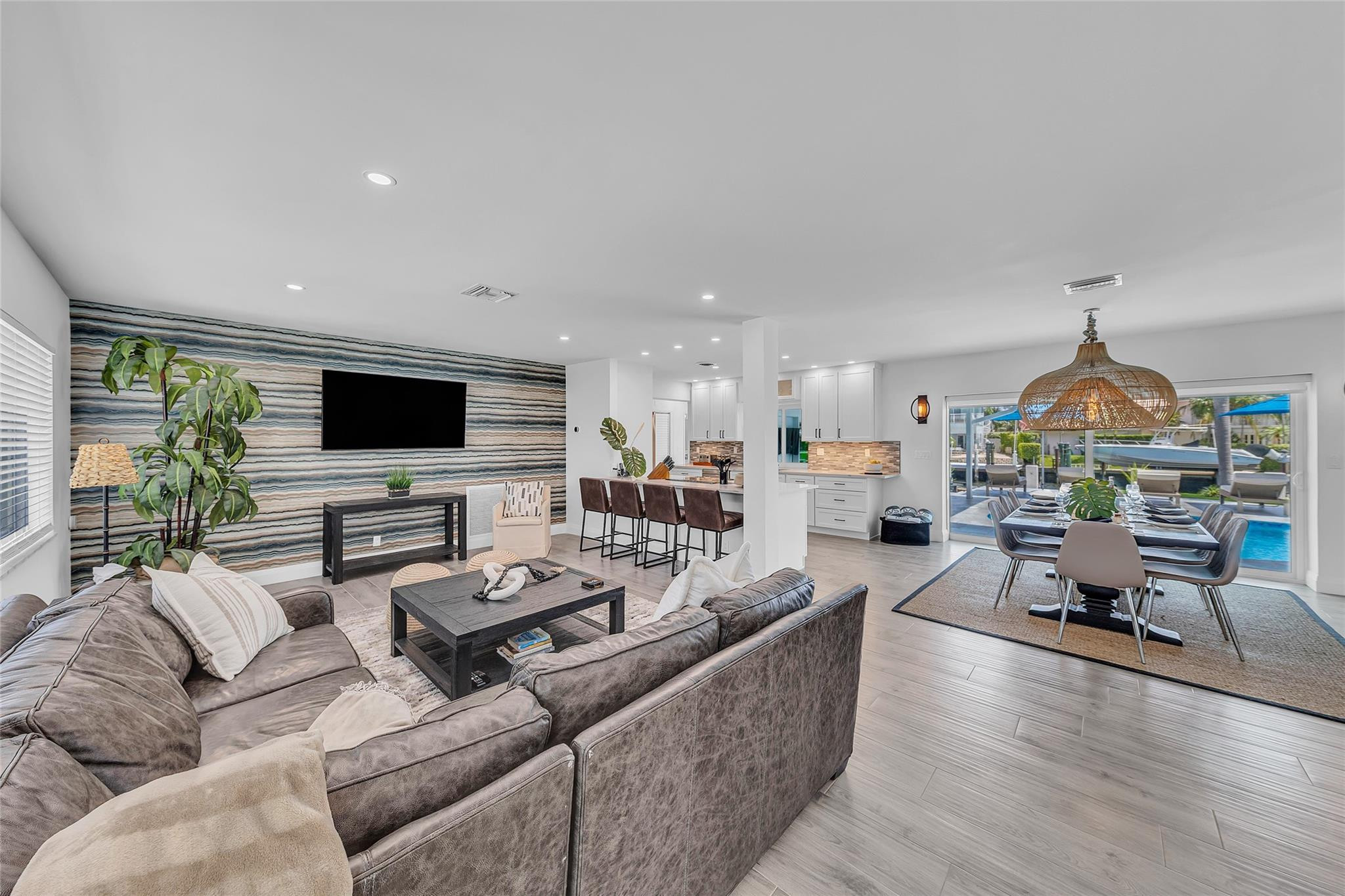 BERMUDA-RIVIERA - Residential Lease