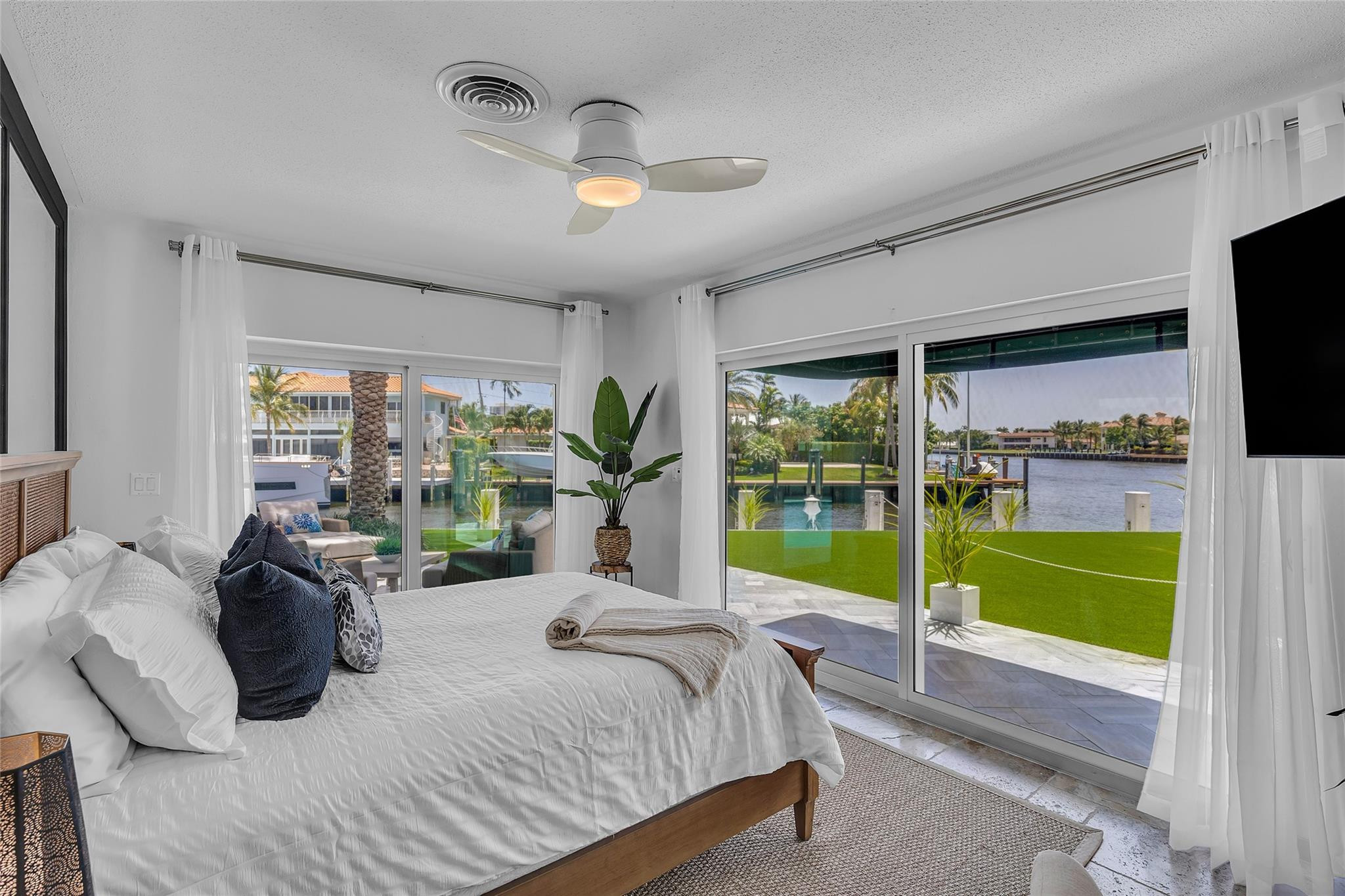BERMUDA-RIVIERA - Residential Lease
