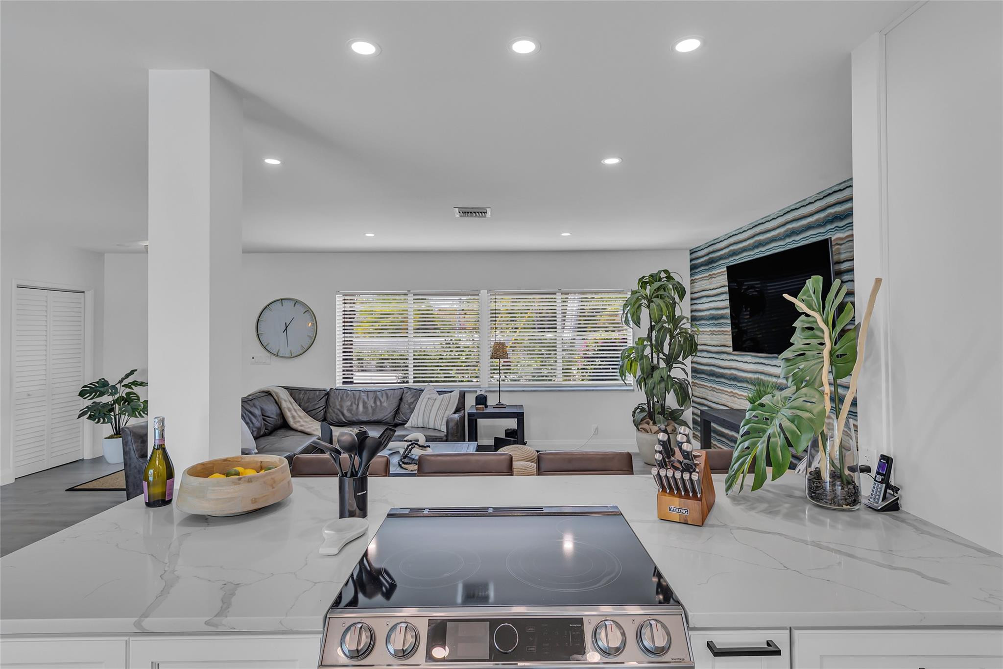 BERMUDA-RIVIERA - Residential Lease