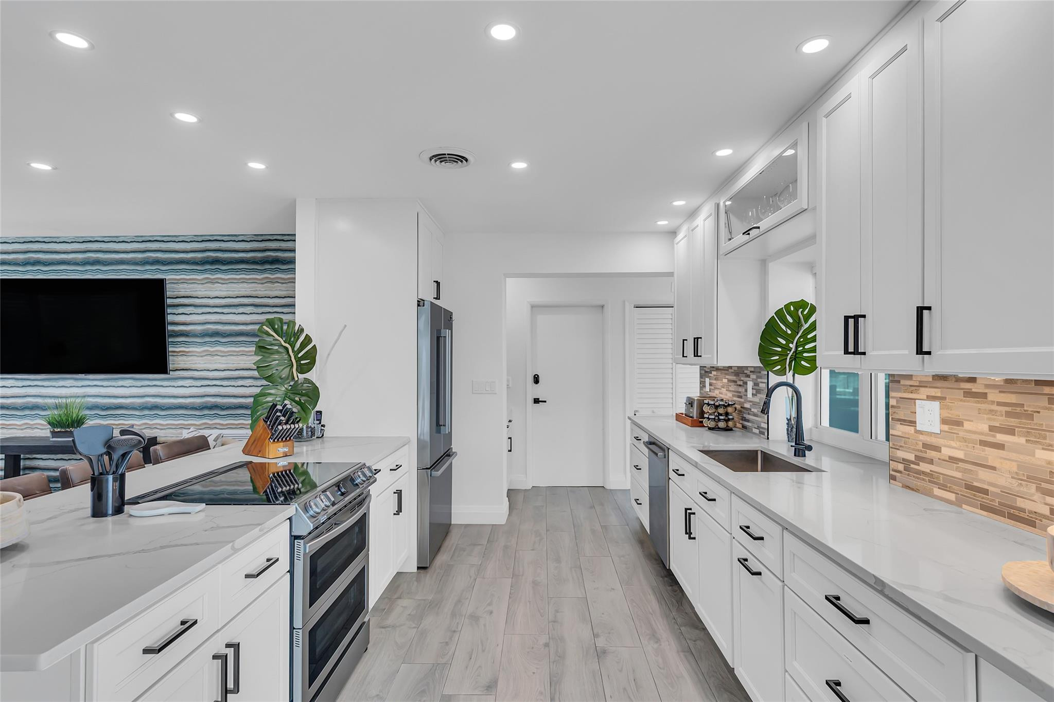 BERMUDA-RIVIERA - Residential Lease