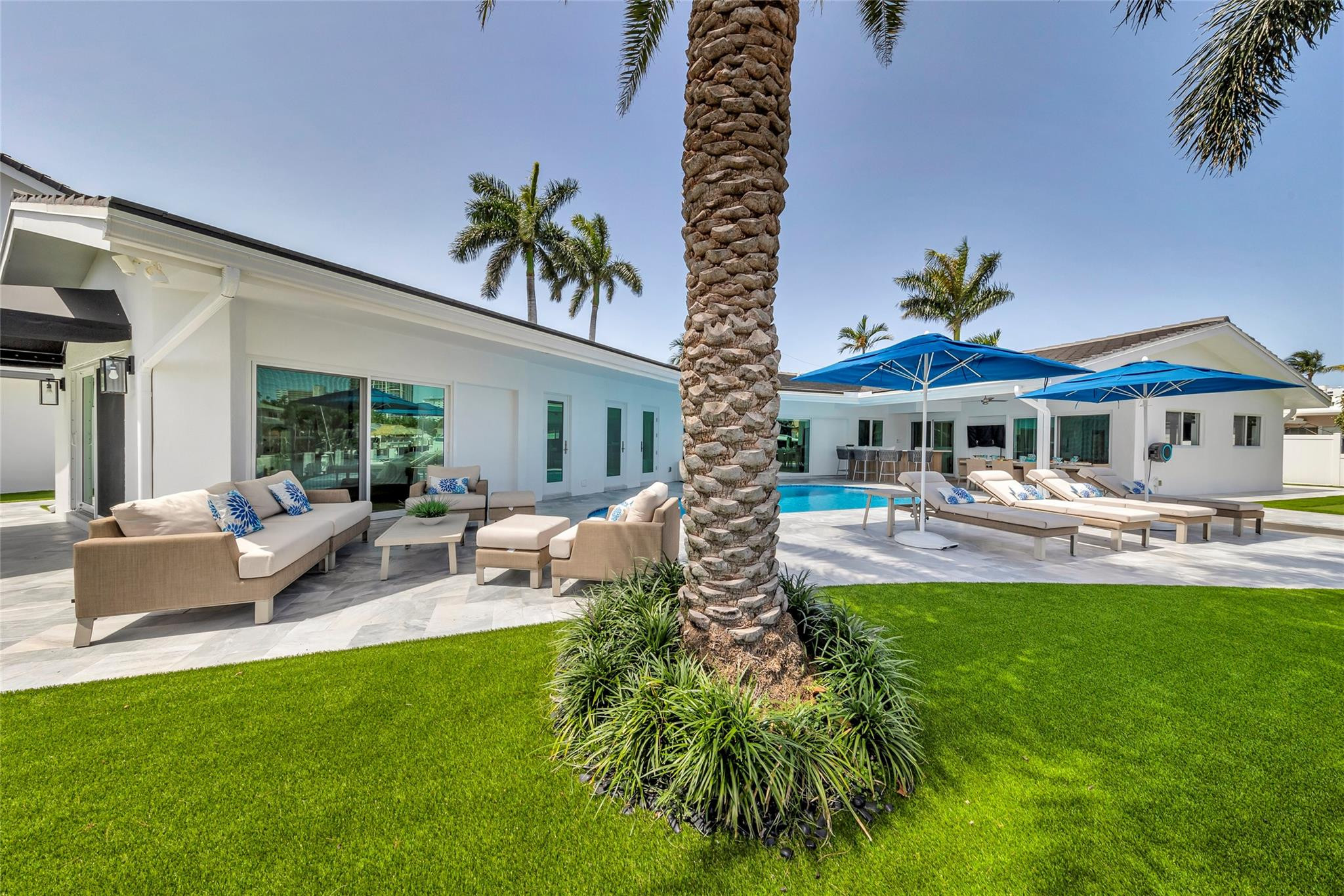 BERMUDA-RIVIERA - Residential Lease