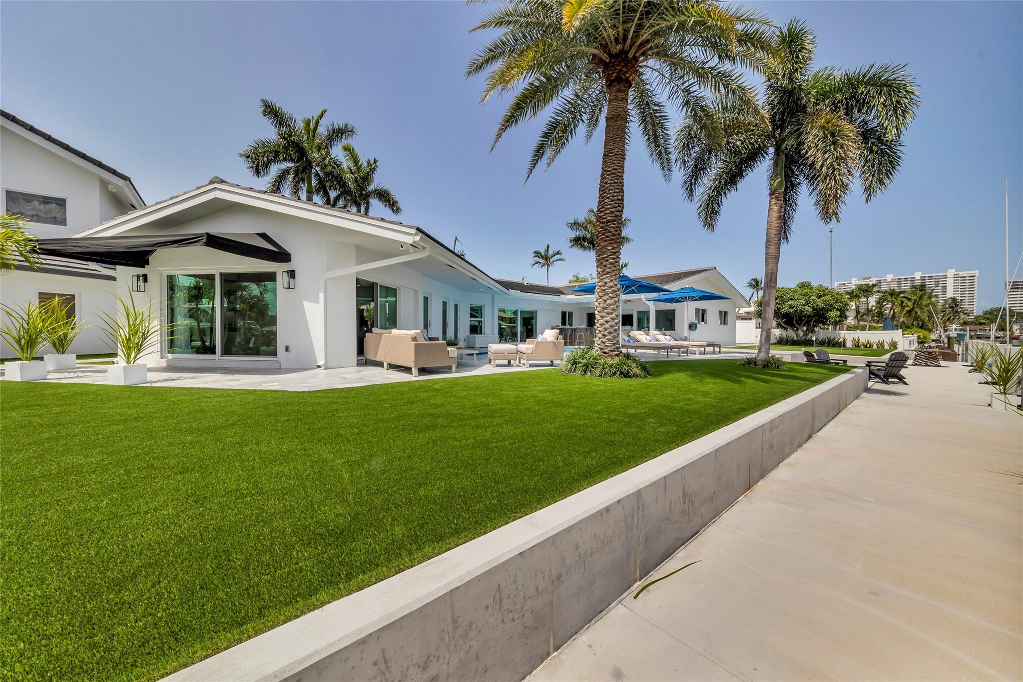 BERMUDA-RIVIERA - Residential Lease