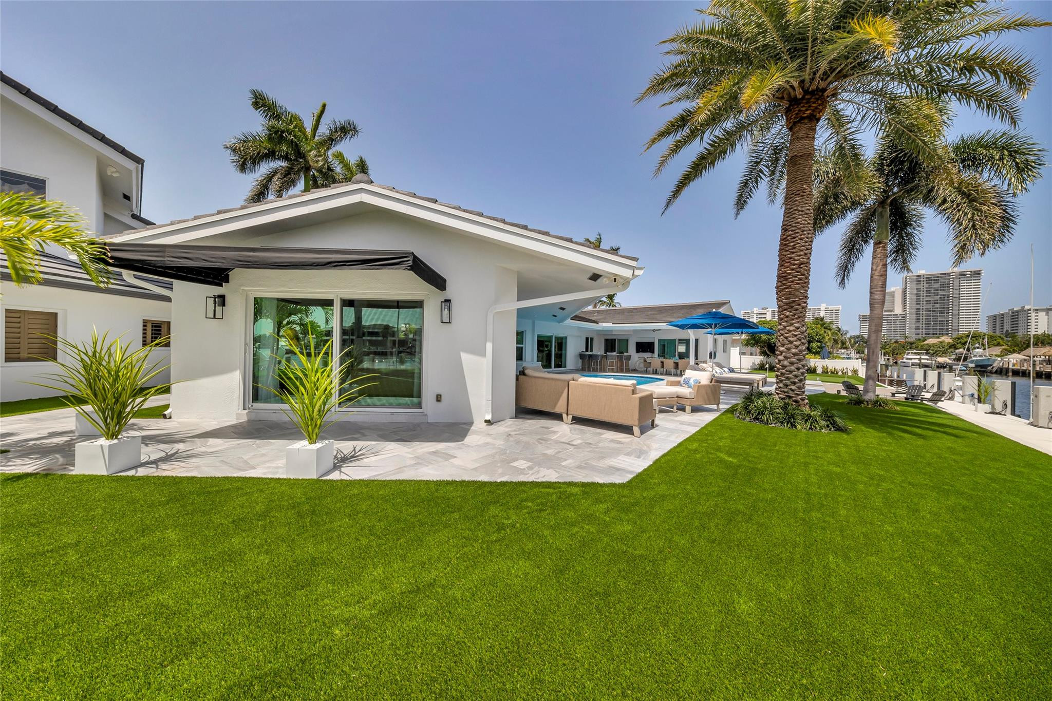 BERMUDA-RIVIERA - Residential Lease