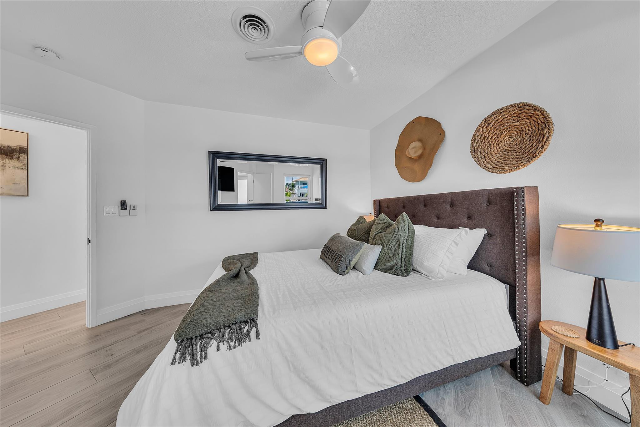 BERMUDA-RIVIERA - Residential Lease