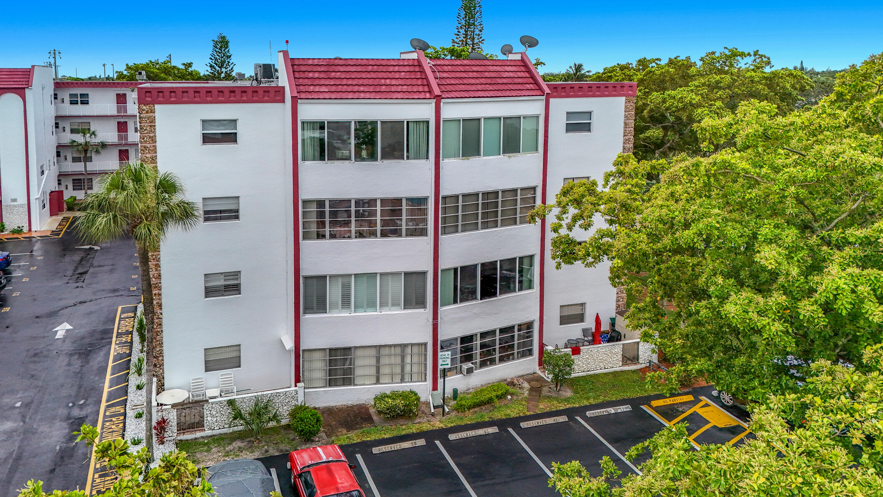 Welcome to this thoughtfully designed two-bedroom, two-bathroom condominium located in the Garnet Condo community in Lauderdale Lakes, Florida. This residence offers 1,088 square feet of finished living space across four stories, providing efficient and comfortable accommodation. The well-proportioned layout includes two distinct bedrooms and two full bathrooms, making excellent use of the available square footage. This condominium presents a solid opportunity for those seeking a straightforward, functional residence in an established community.