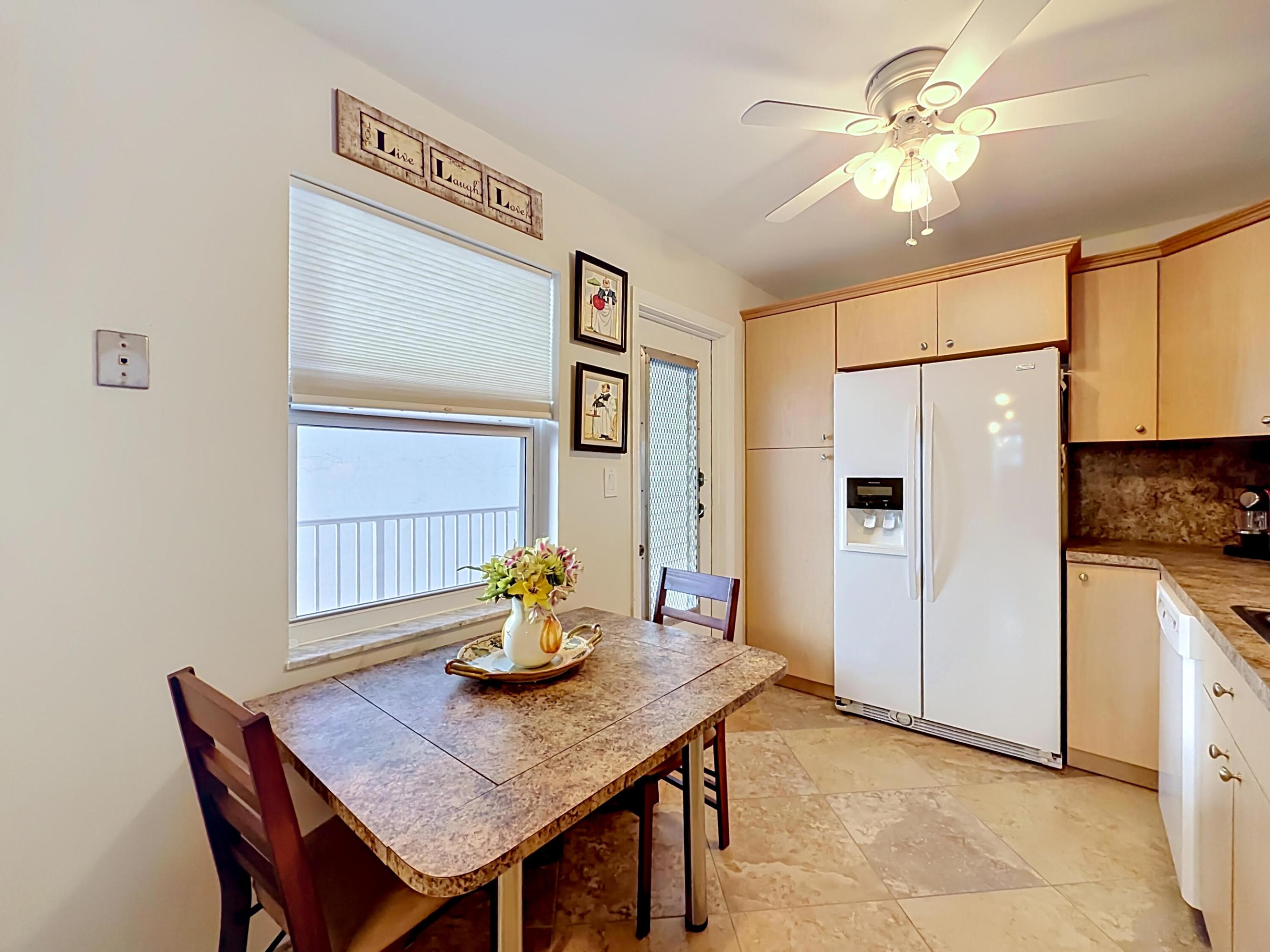 GARNET CONDO - Residential