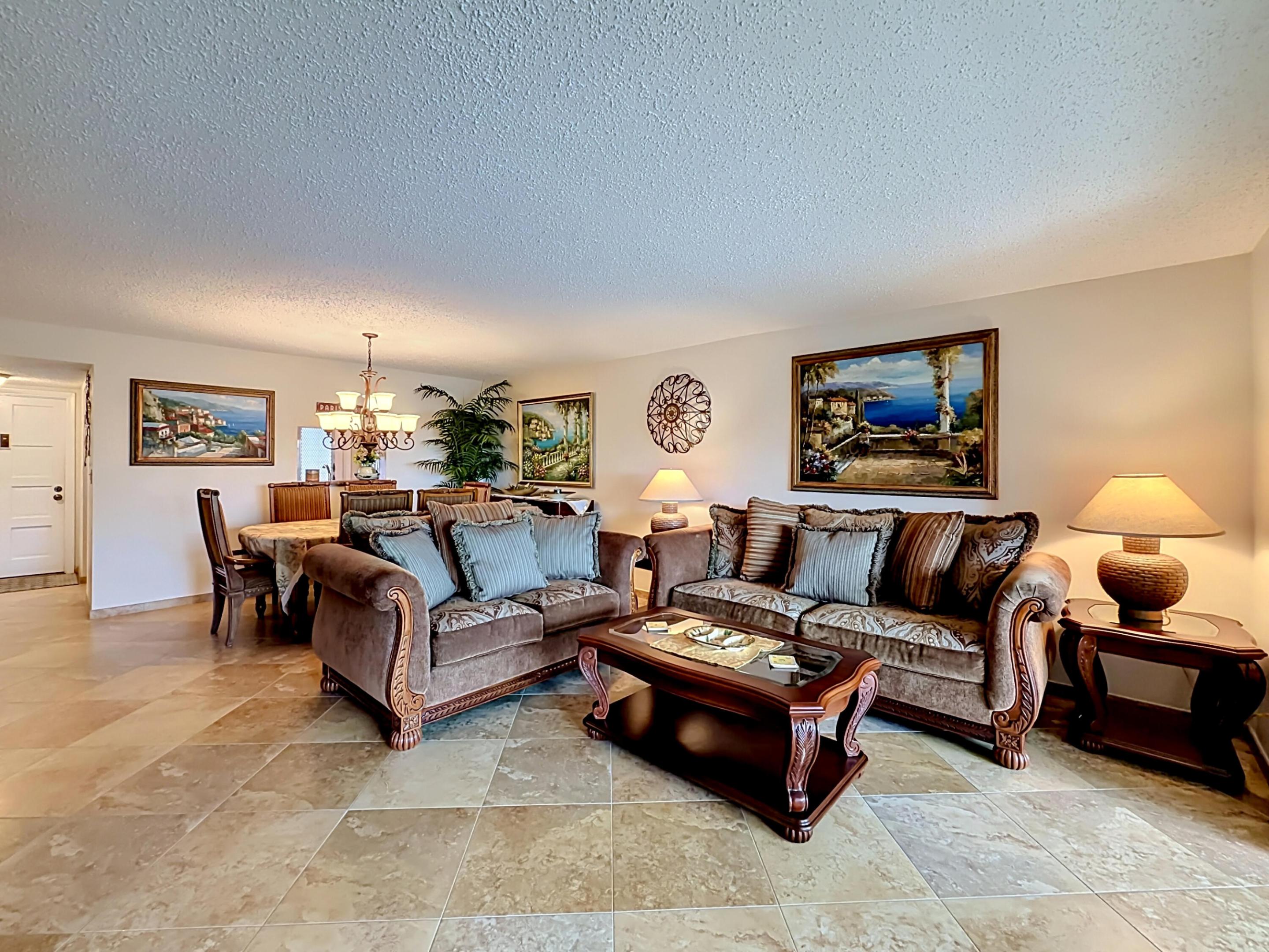 GARNET CONDO - Residential