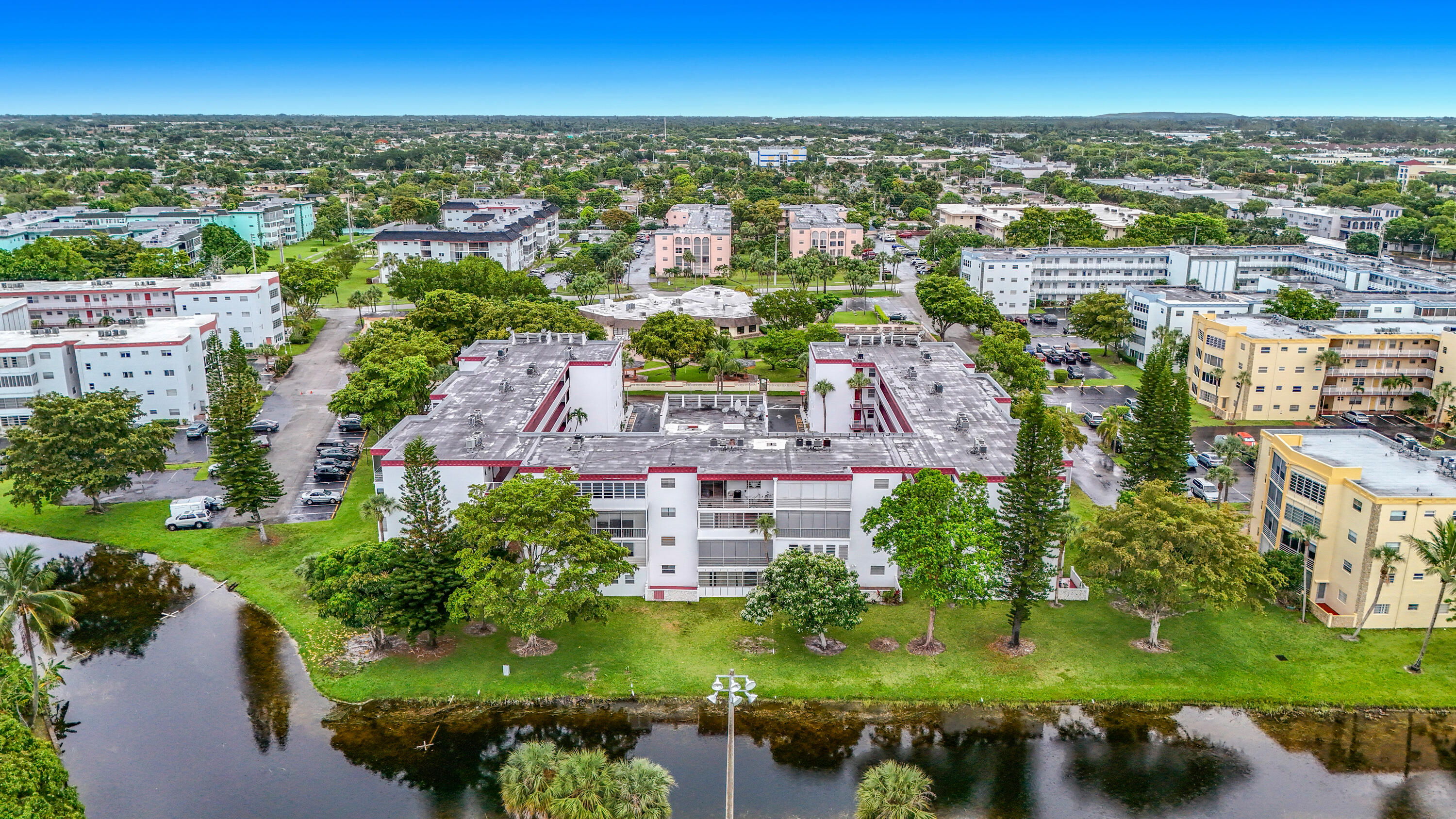 GARNET CONDO - Residential