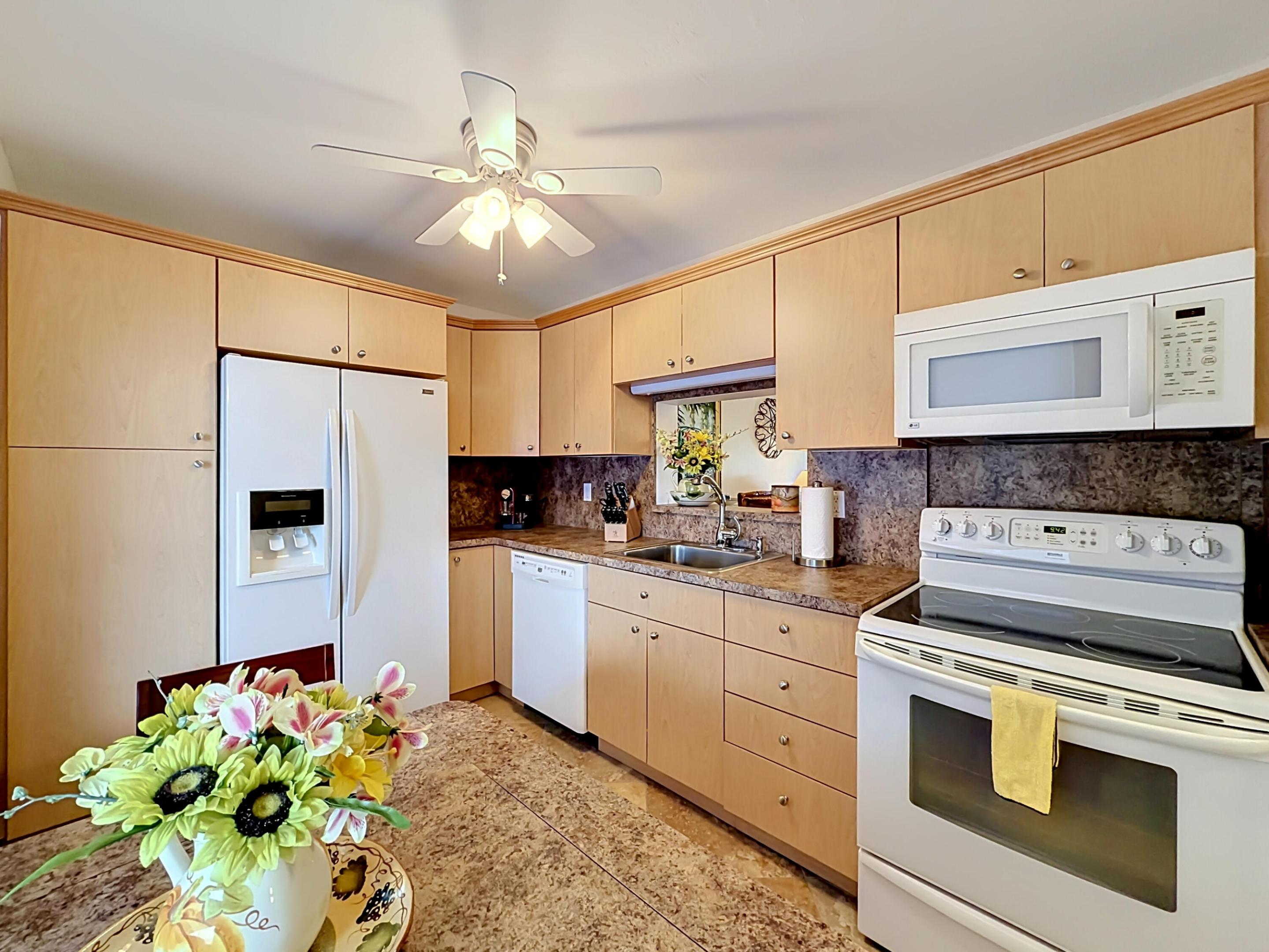 GARNET CONDO - Residential