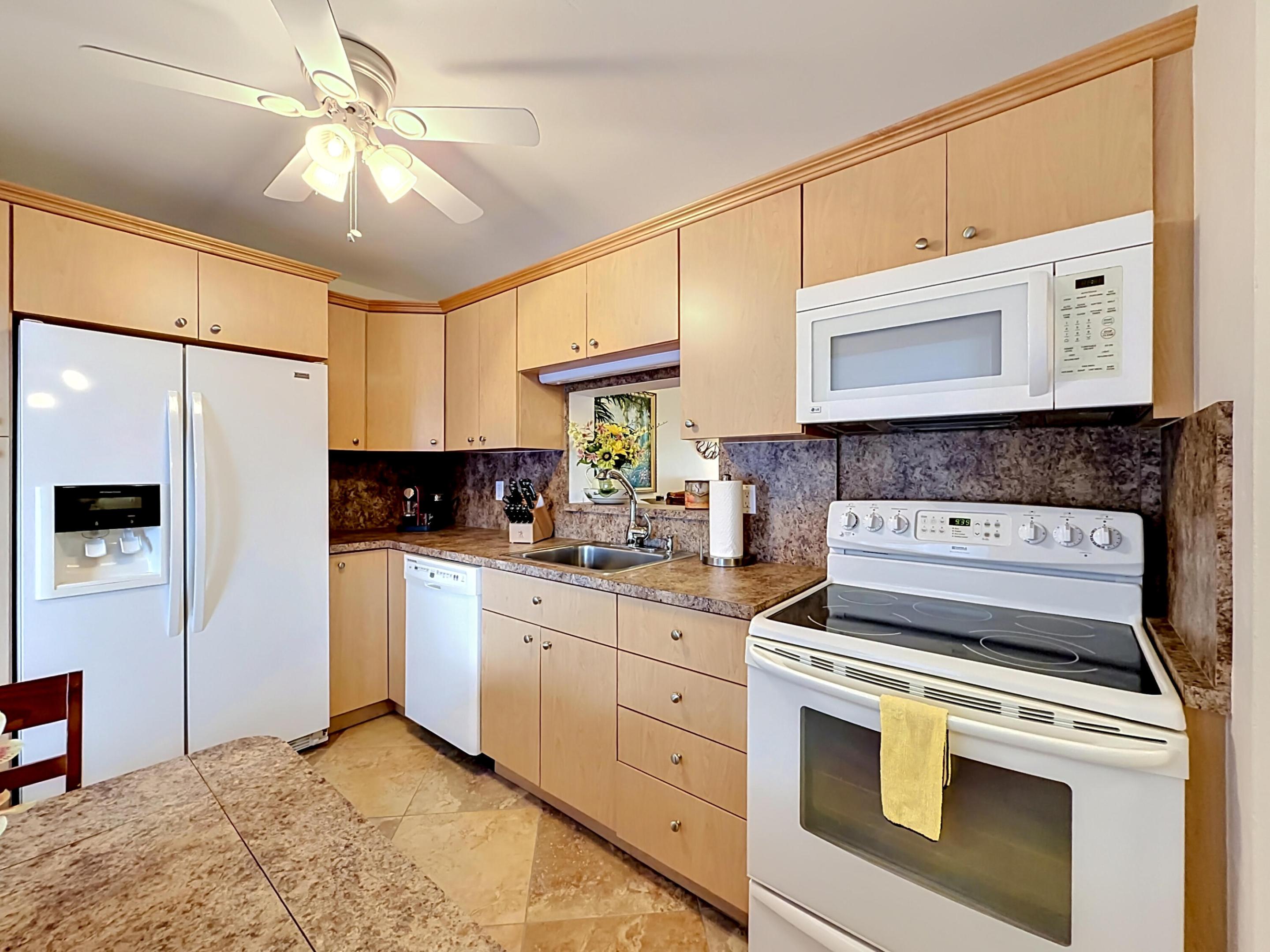 GARNET CONDO - Residential