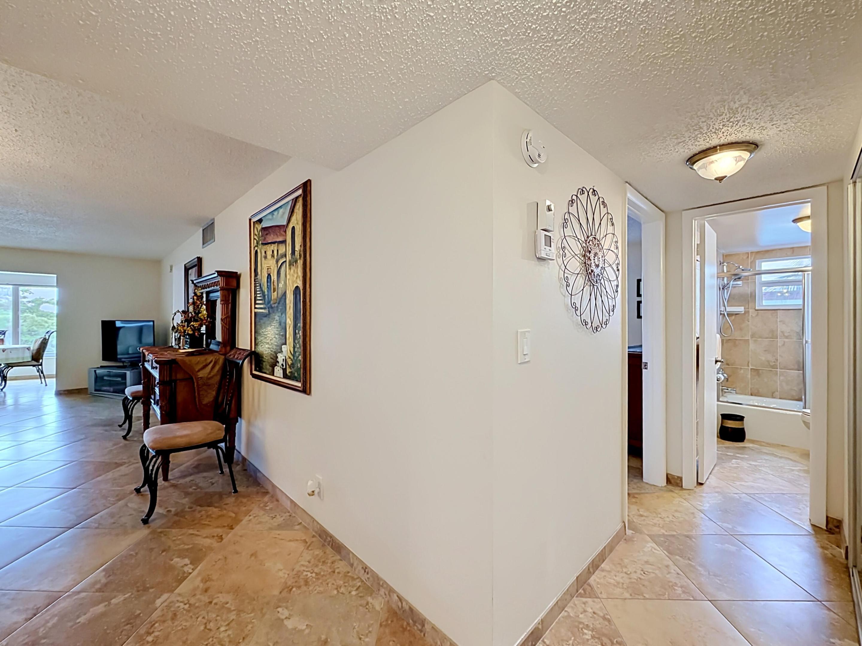 GARNET CONDO - Residential