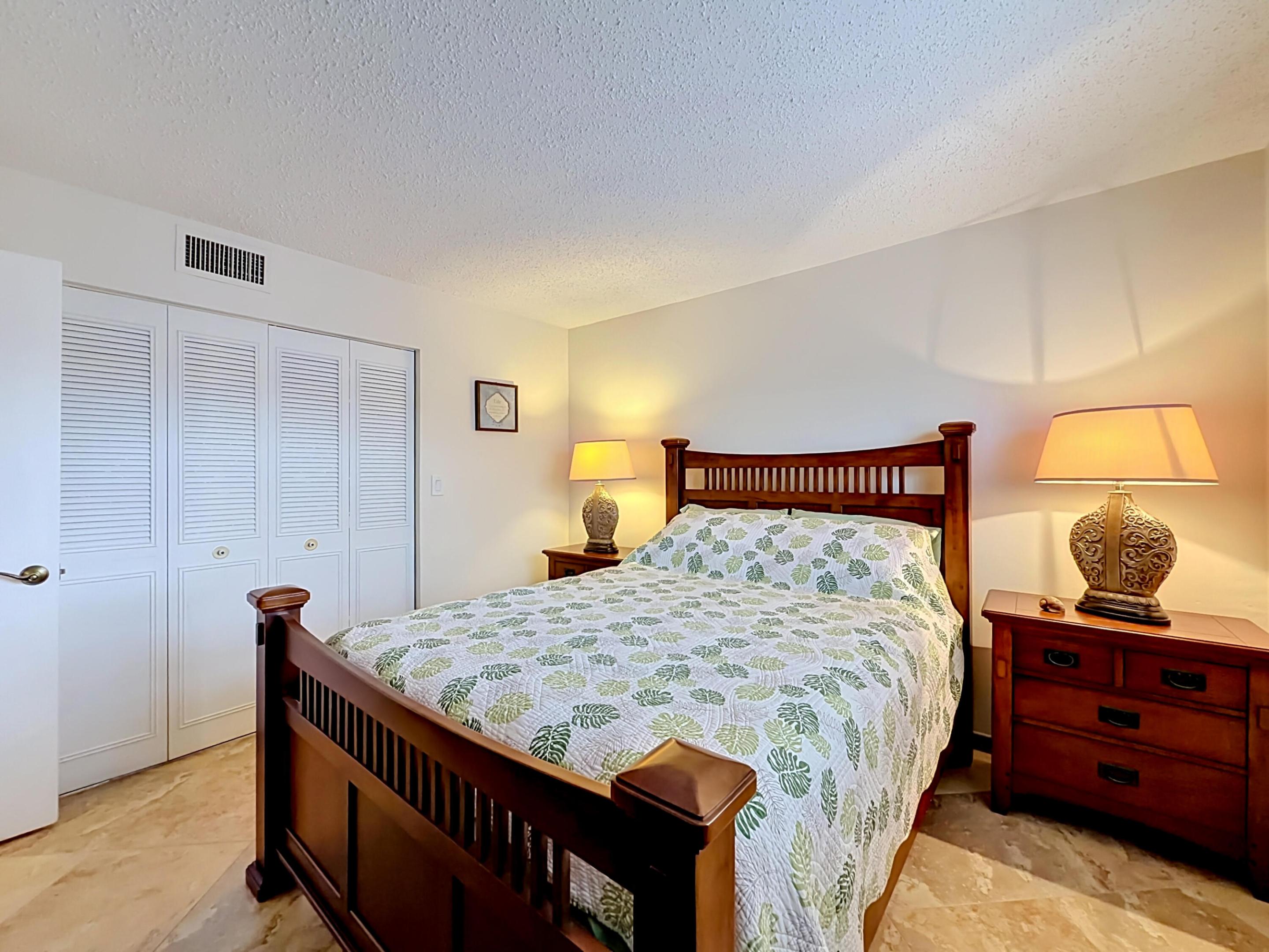 GARNET CONDO - Residential