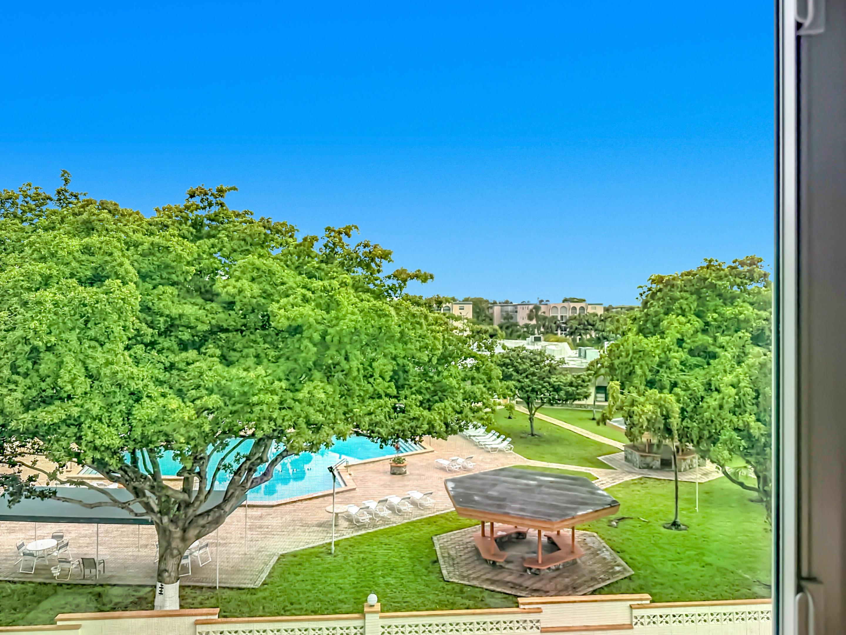 GARNET CONDO - Residential