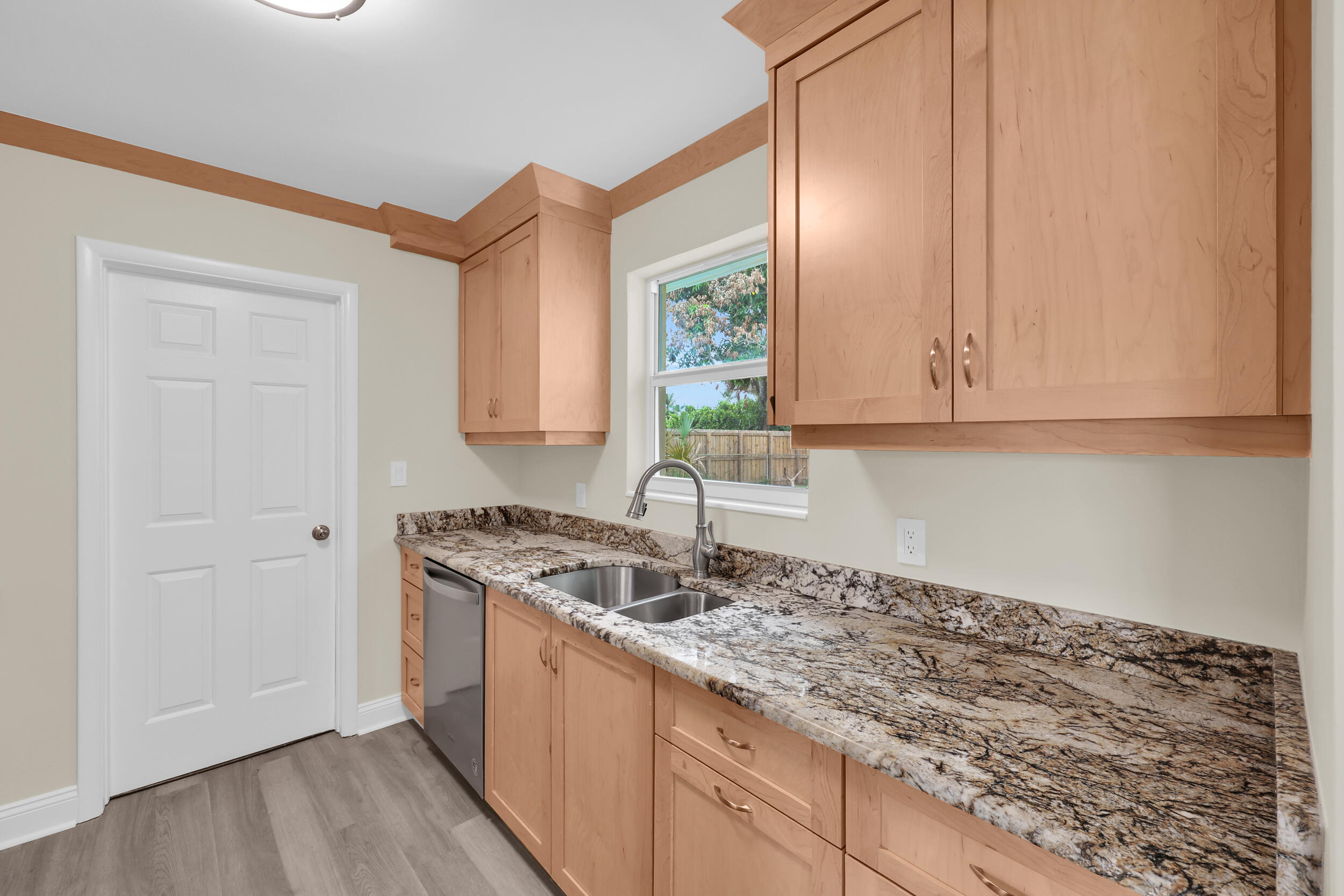 SOUTHGATE - Residential Lease