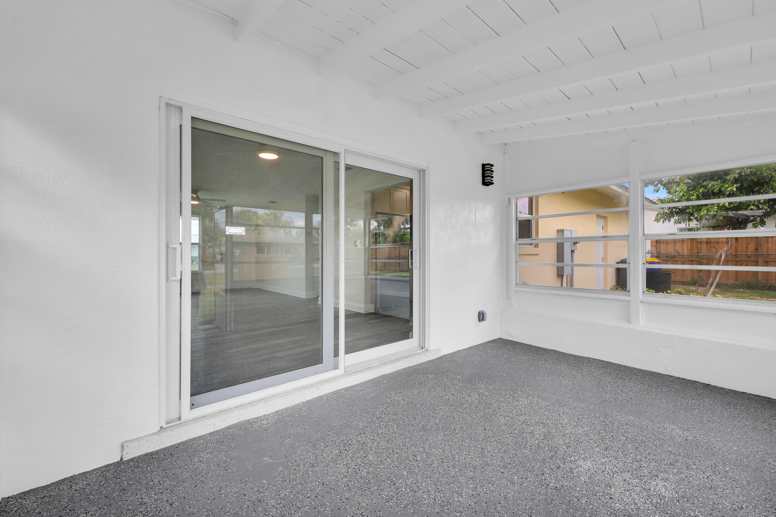 SOUTHGATE - Residential Lease
