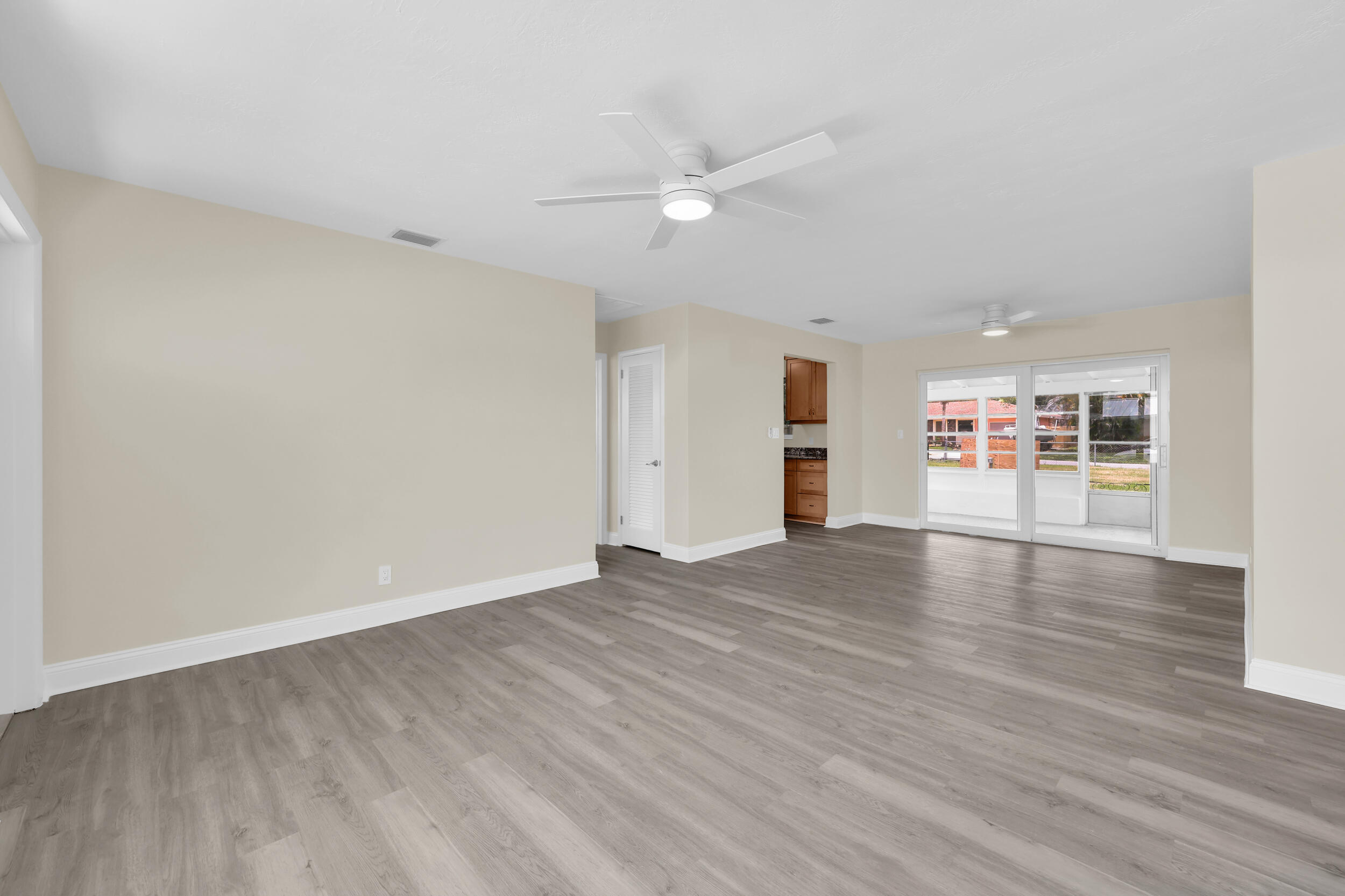 SOUTHGATE - Residential Lease