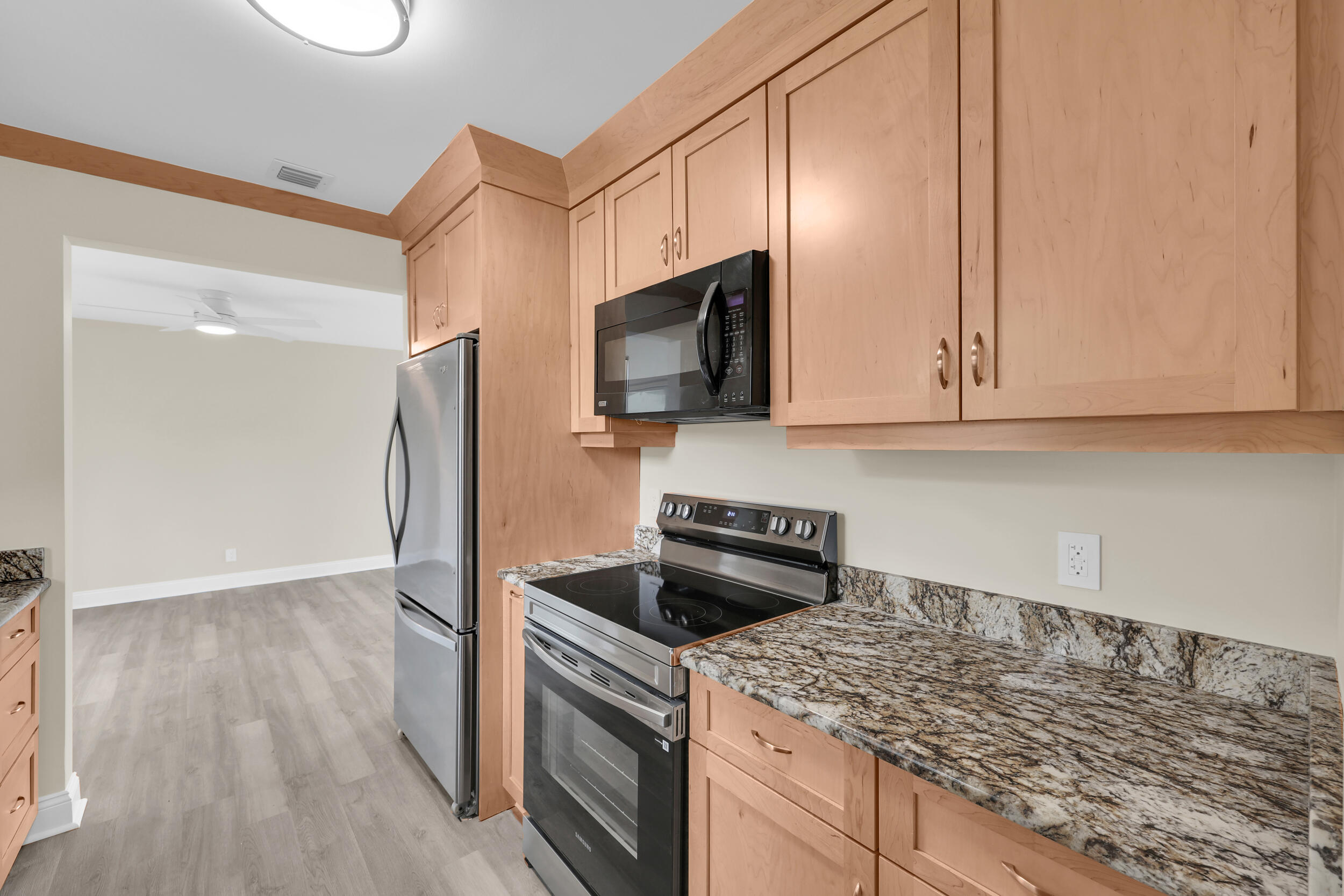 SOUTHGATE - Residential Lease