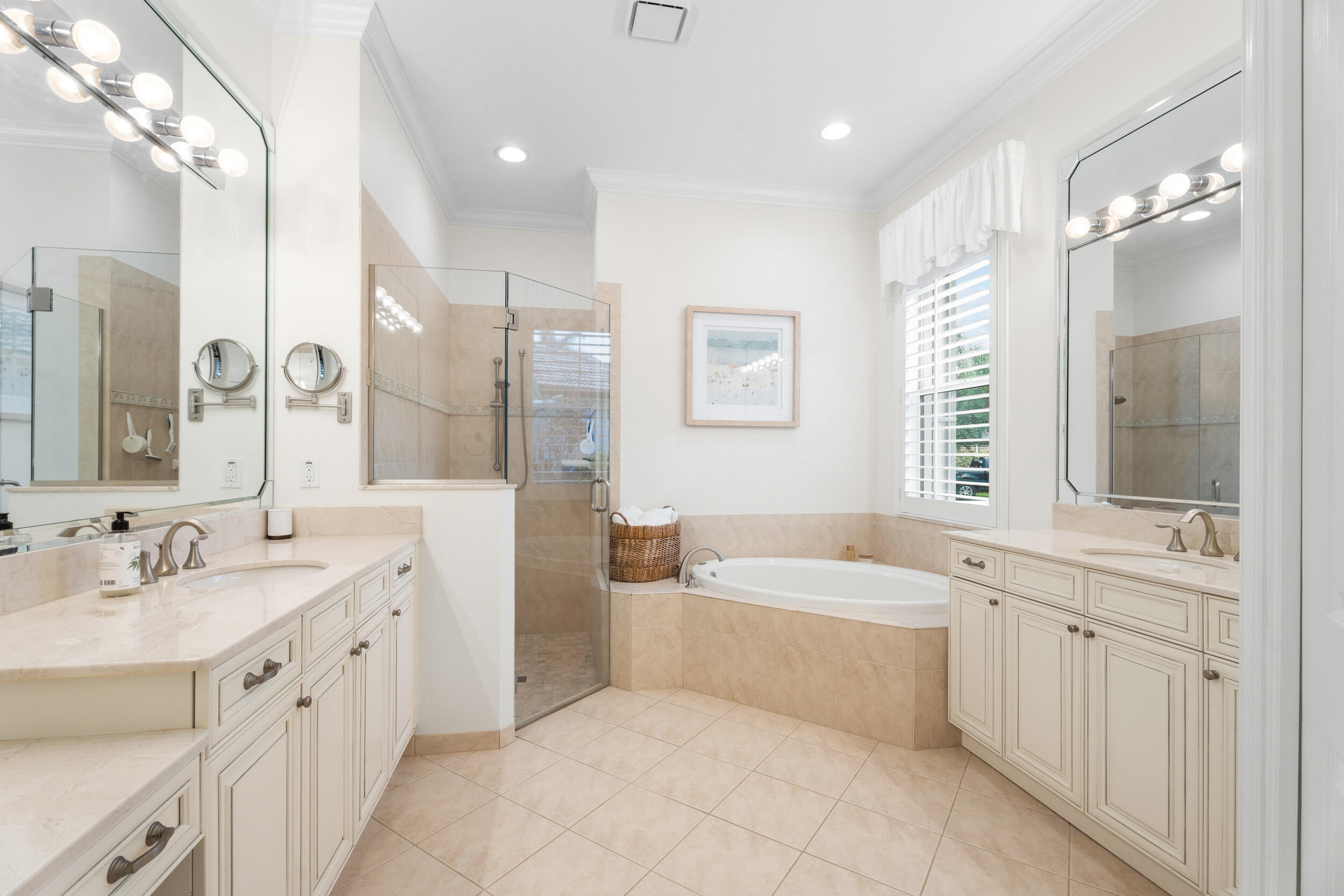 PALM COVE GOLF & YACHT CLUB - Residential