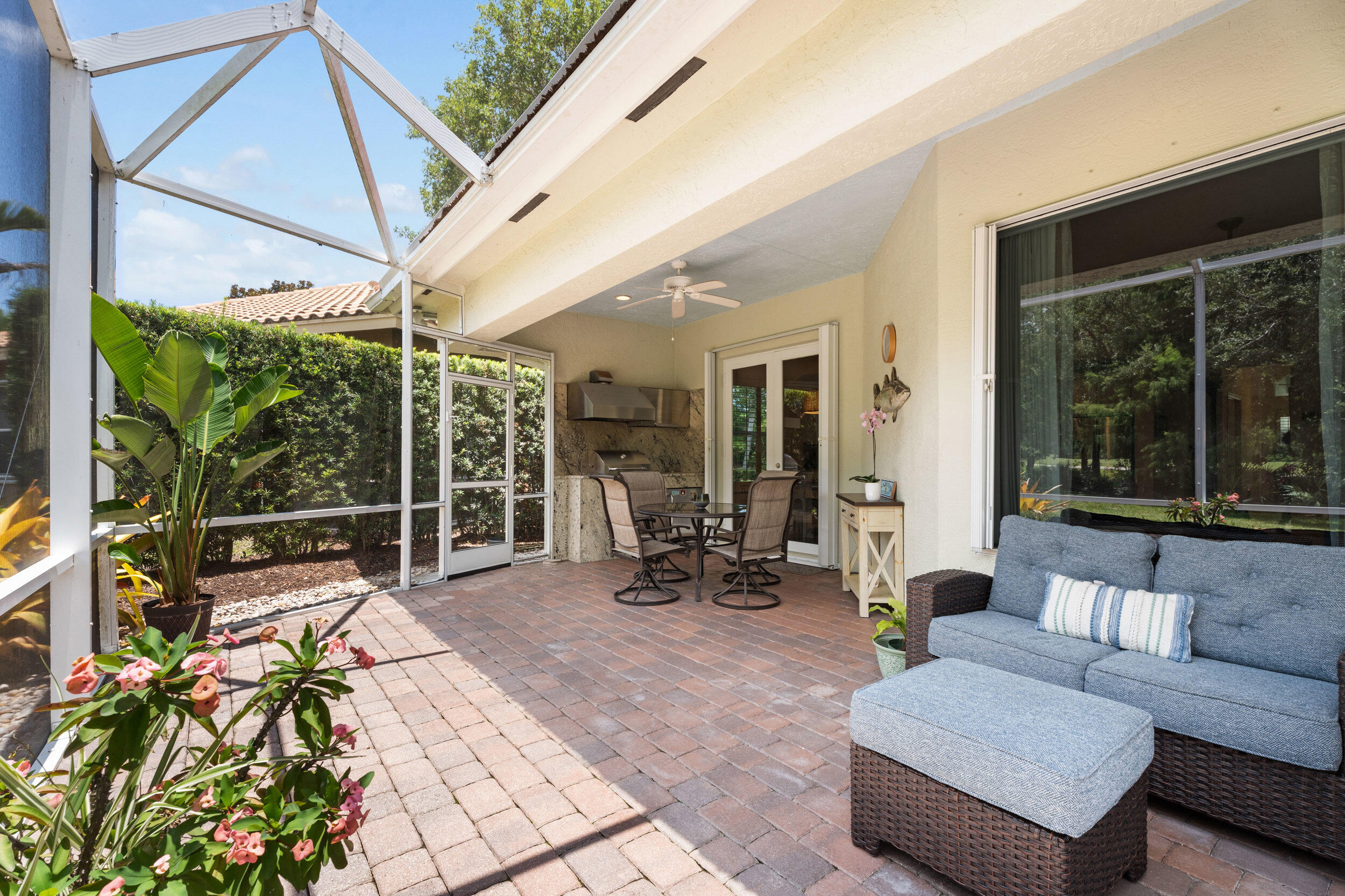 PALM COVE GOLF & YACHT CLUB - Residential