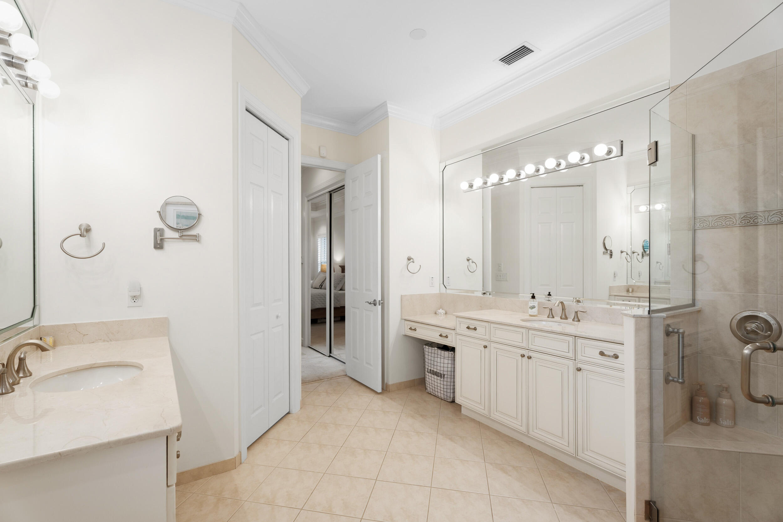PALM COVE GOLF & YACHT CLUB - Residential