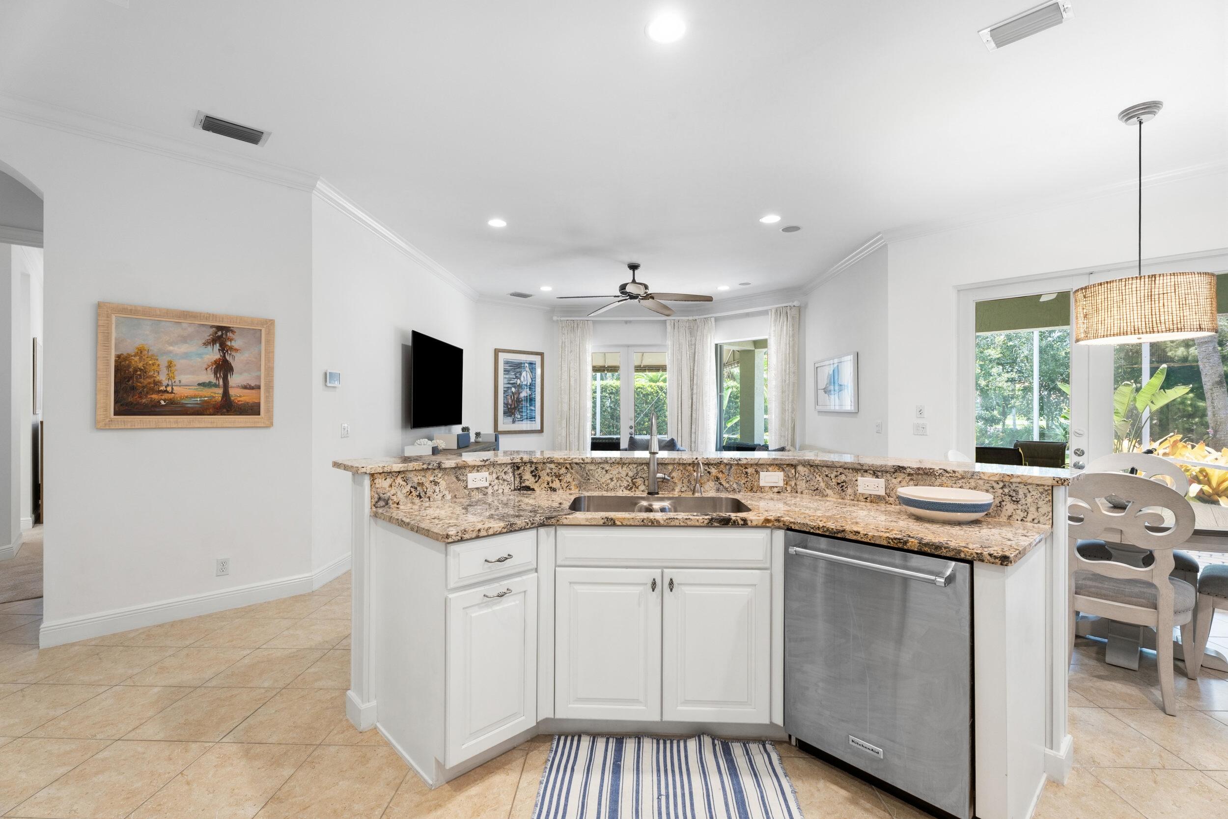 PALM COVE GOLF & YACHT CLUB - Residential