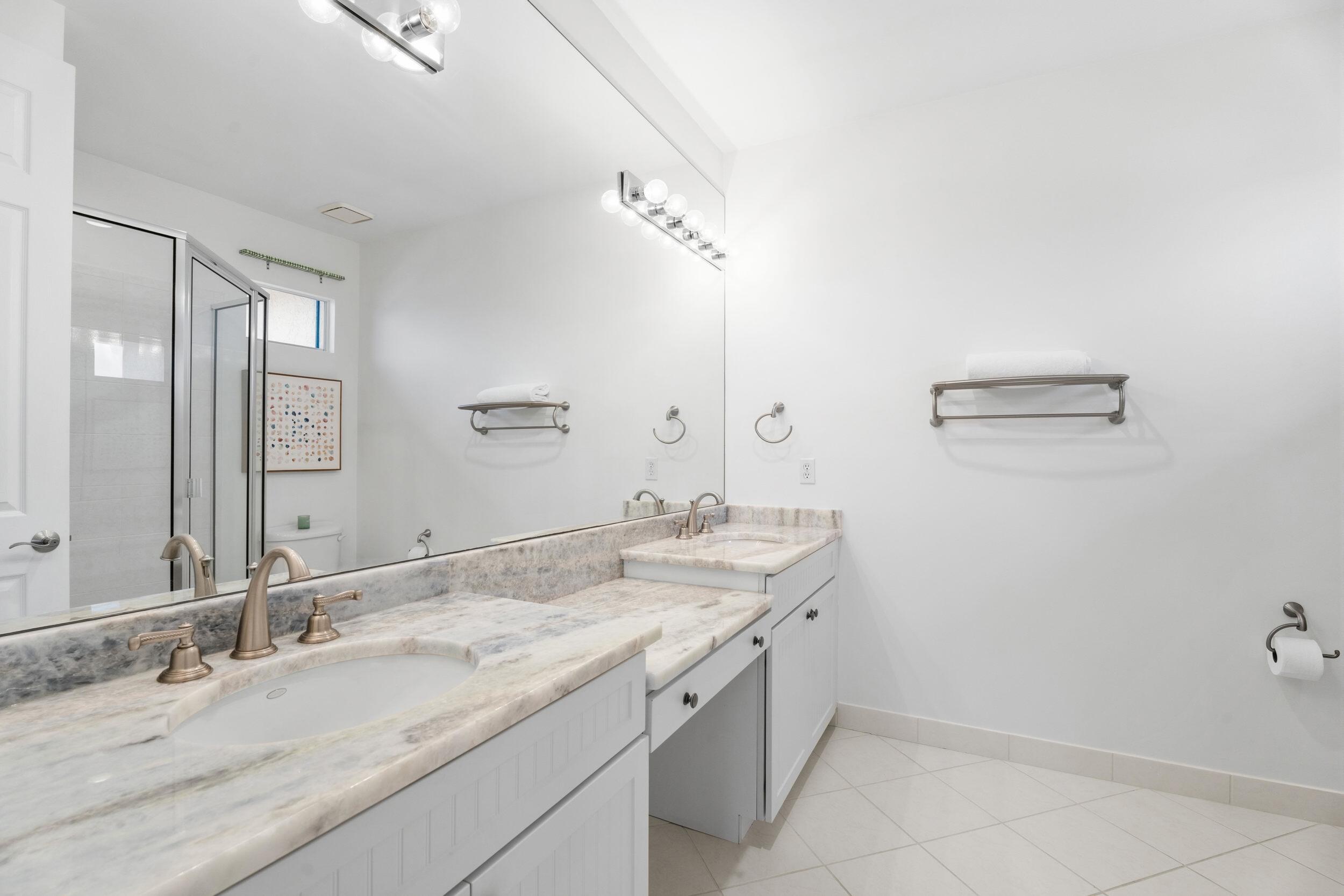 PALM COVE GOLF & YACHT CLUB - Residential