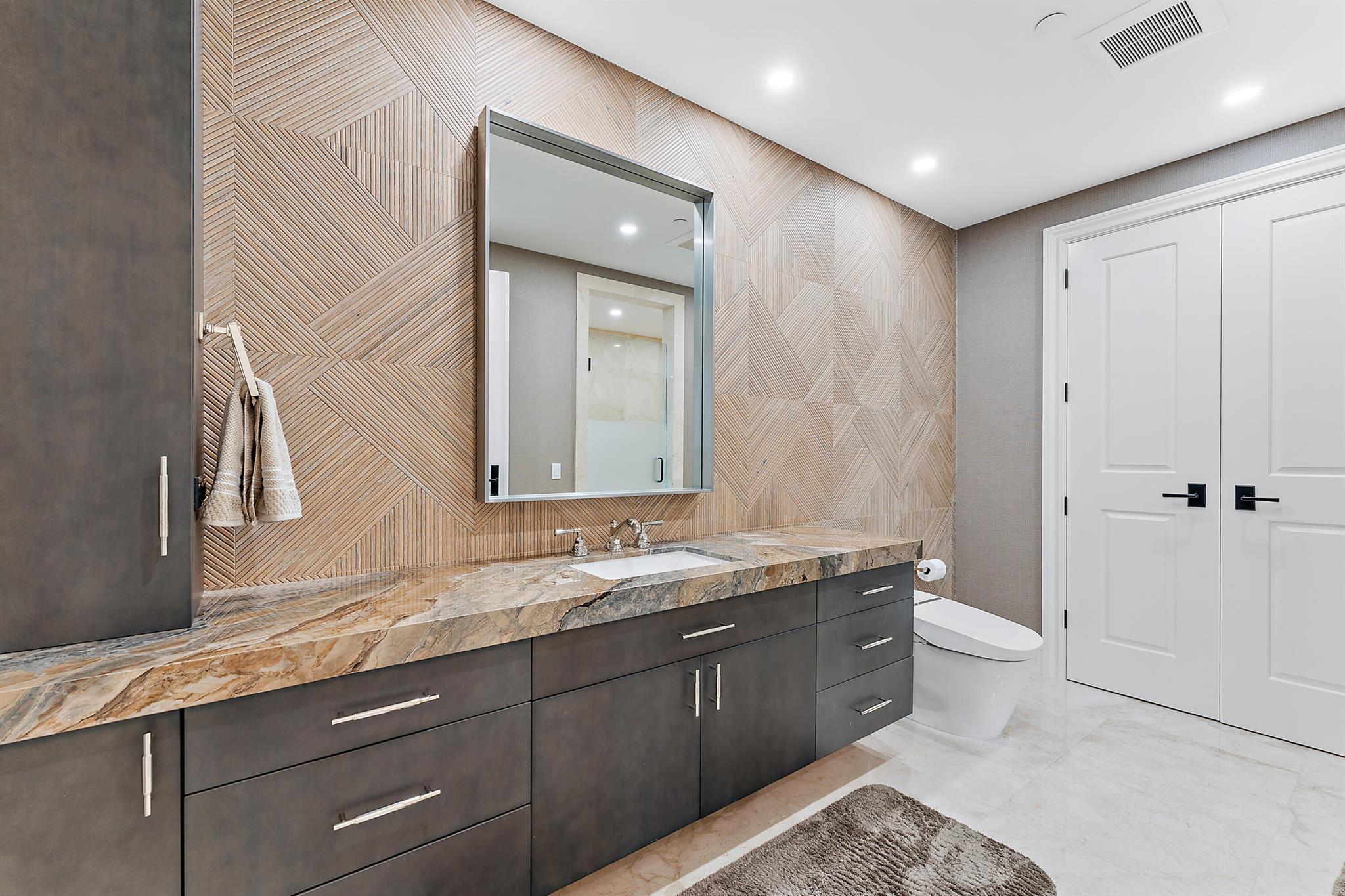 2700 NORTH OCEAN CONDO - Residential