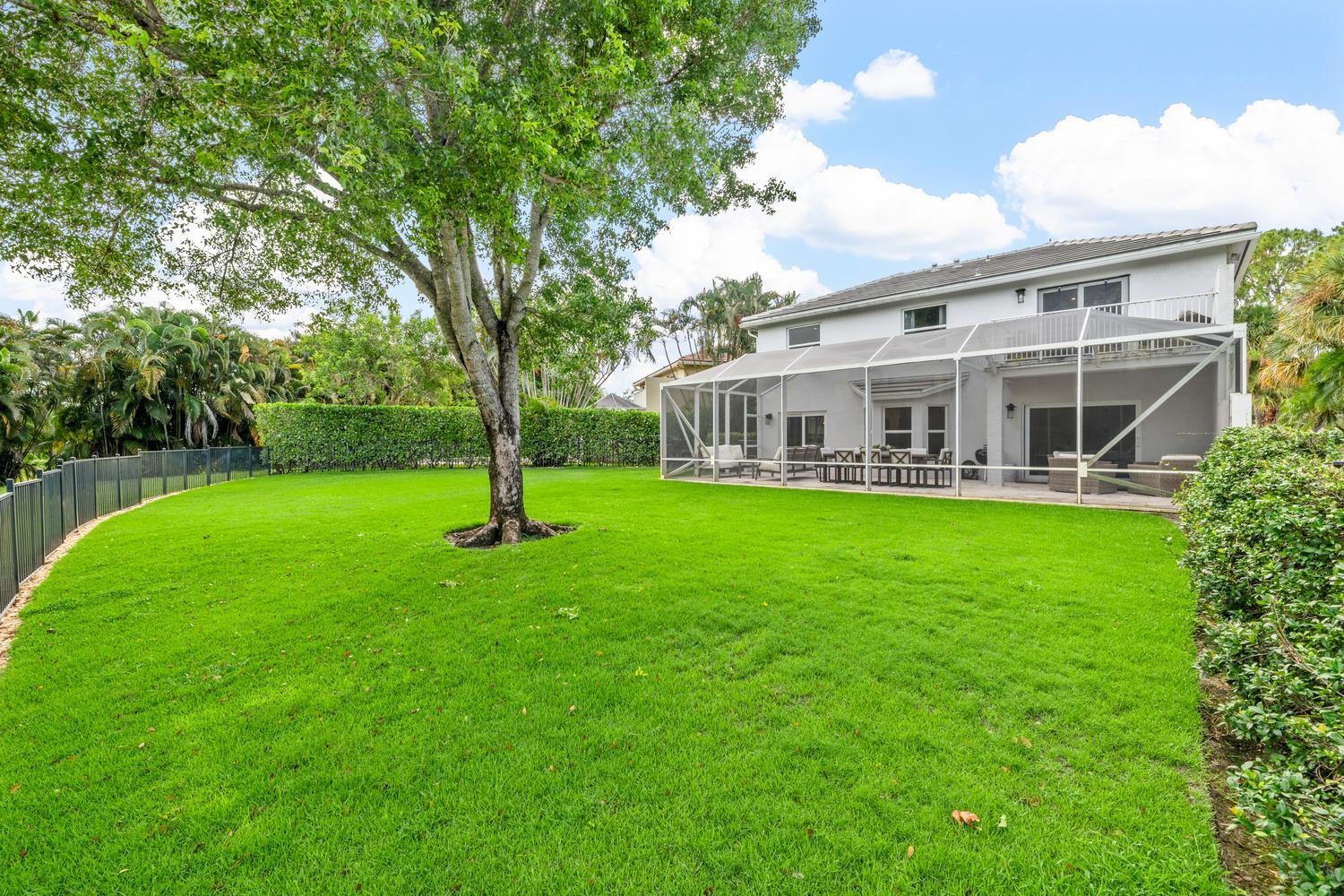 LAKEFIELD OF THE LANDINGS AT WELLINGTON 1 - Residential